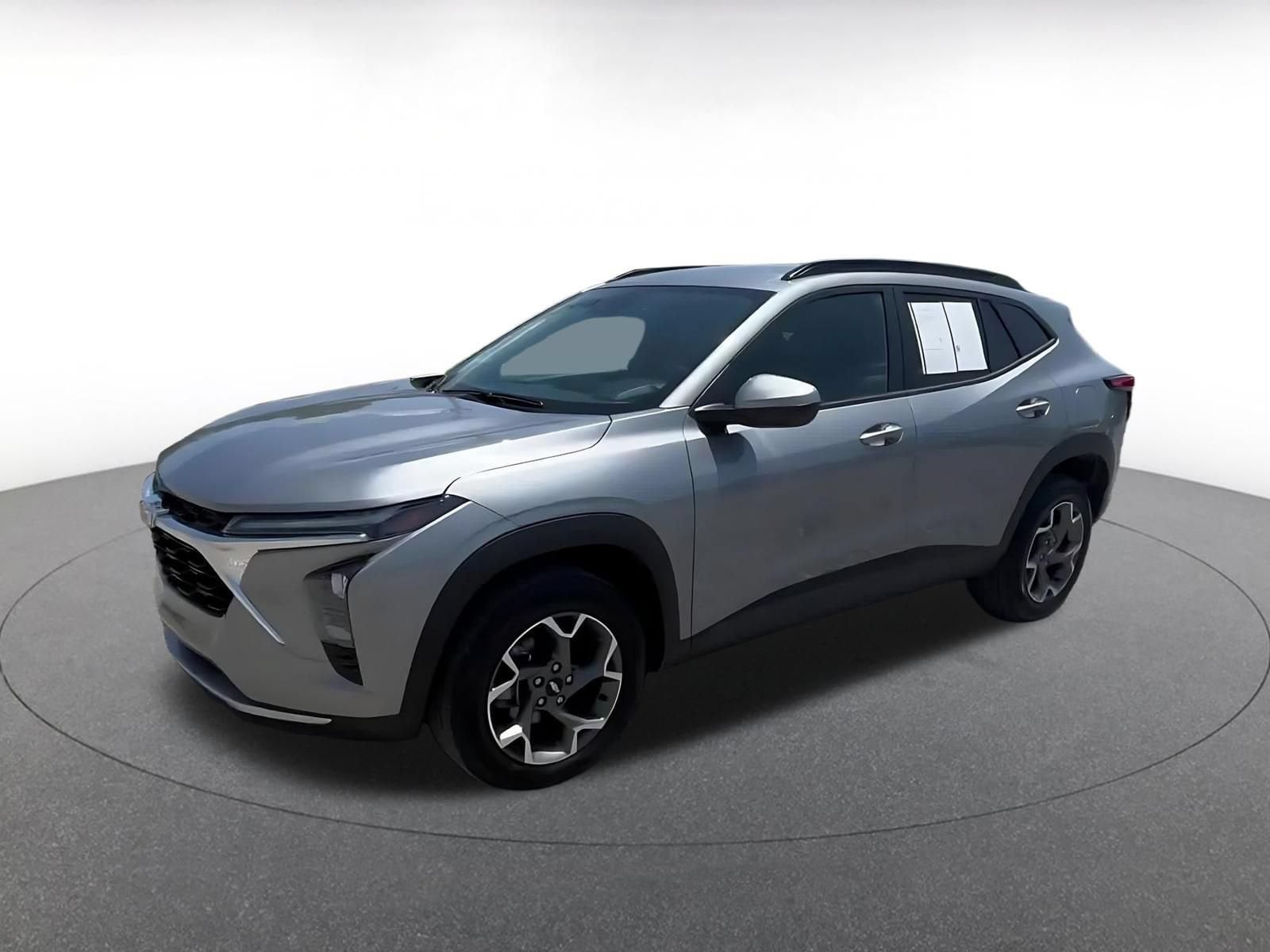 Thumbnail: 2025 Chevrolet Trax - 6