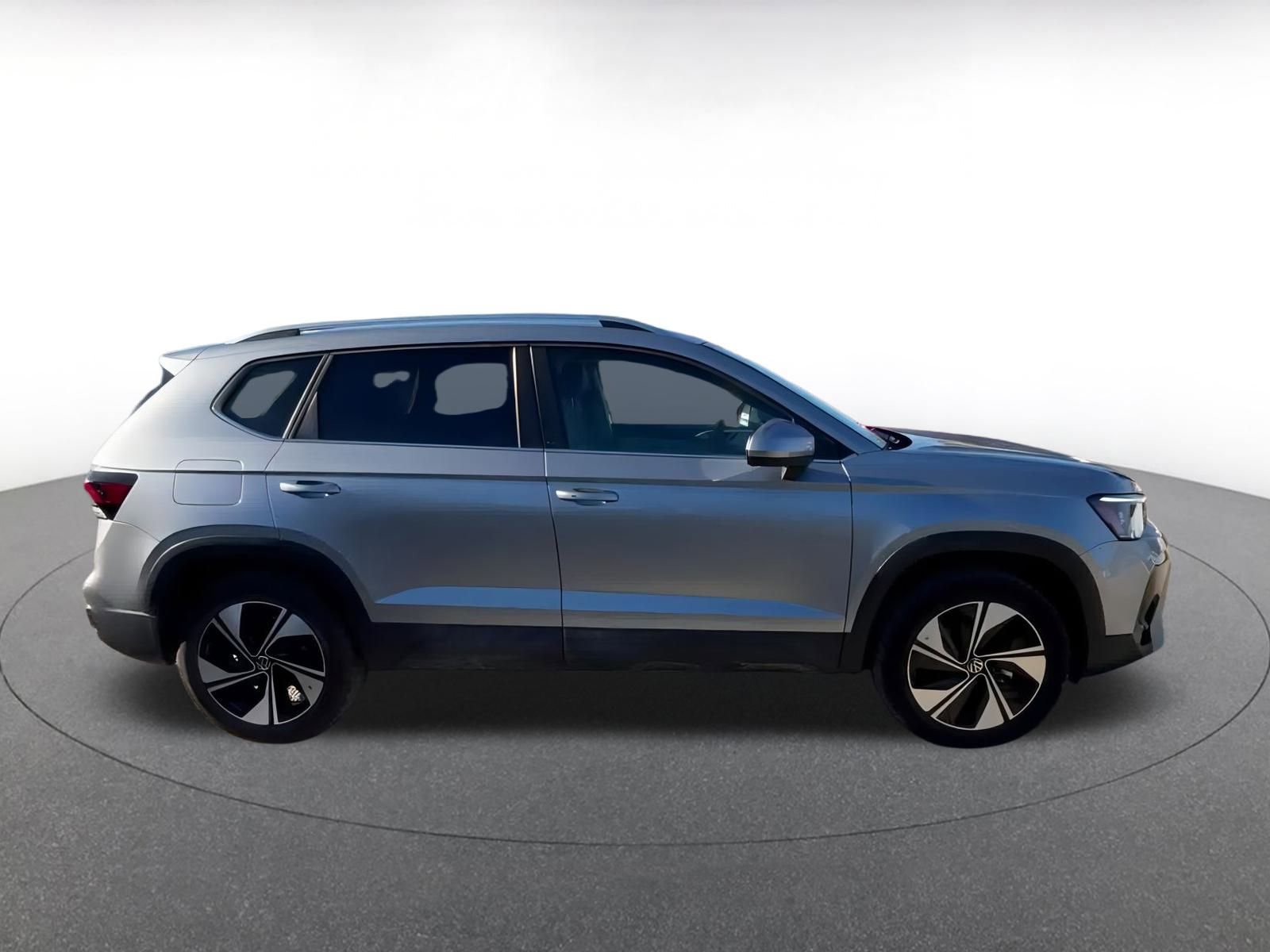 Thumbnail: 2025 Volkswagen Taos - 16