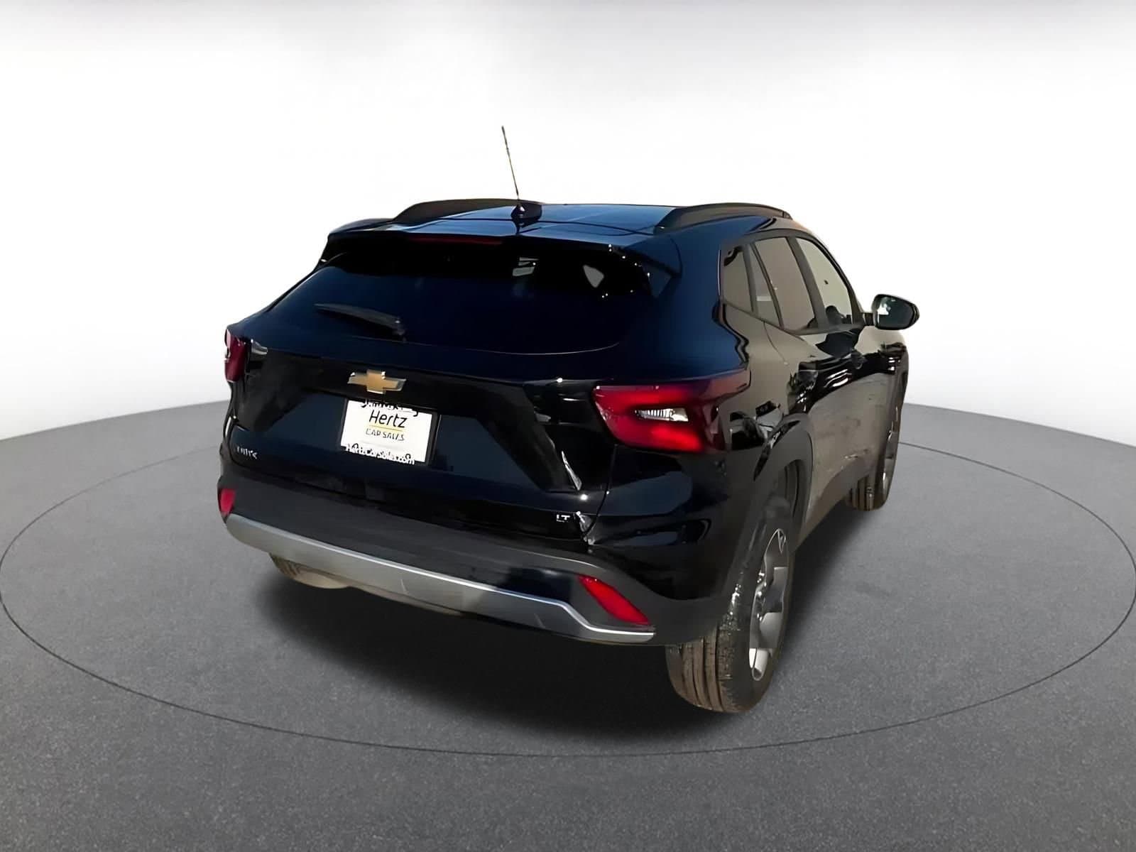 Thumbnail: 2025 Chevrolet Trax - 14