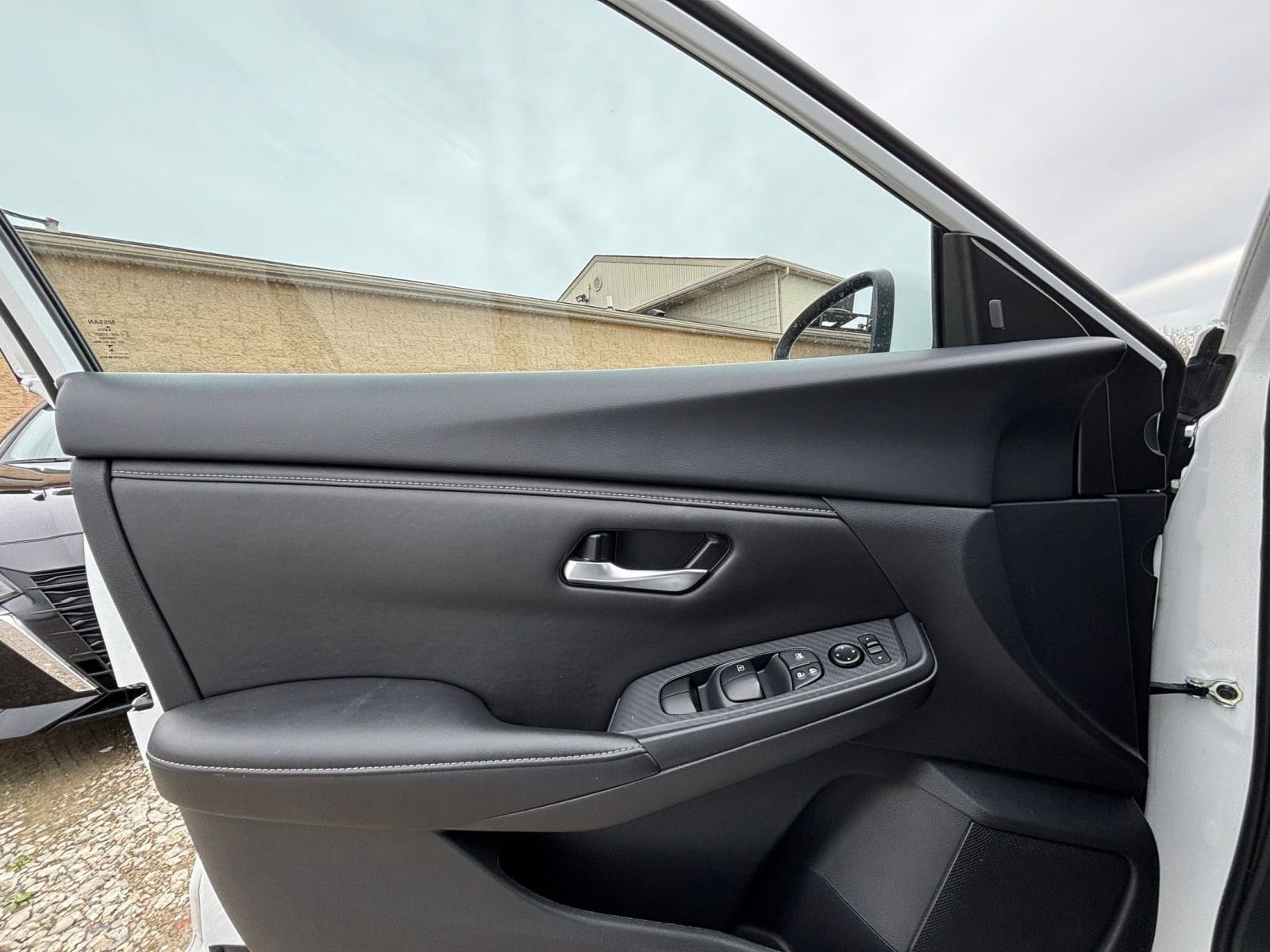 Thumbnail: 2025 Nissan Sentra - 18