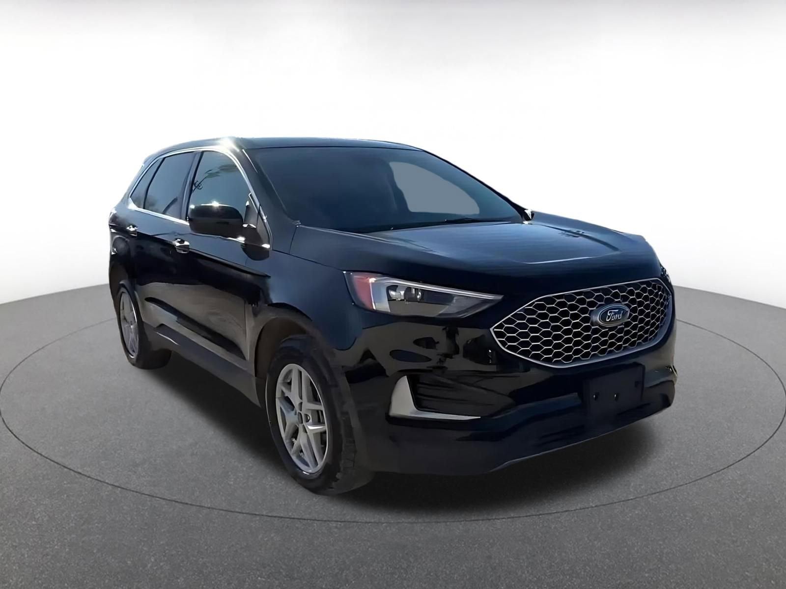 Thumbnail: 2024 Ford Edge - 3
