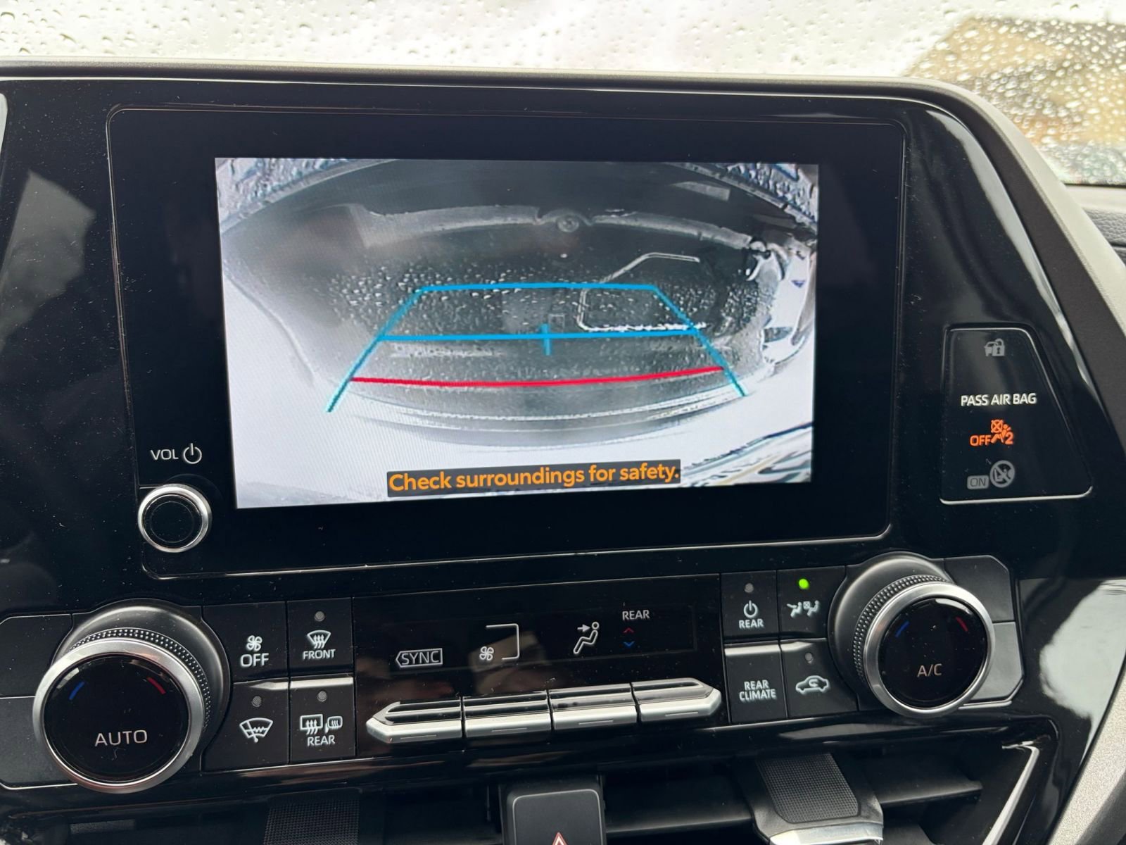 Thumbnail: 2025 Toyota Highlander - 27