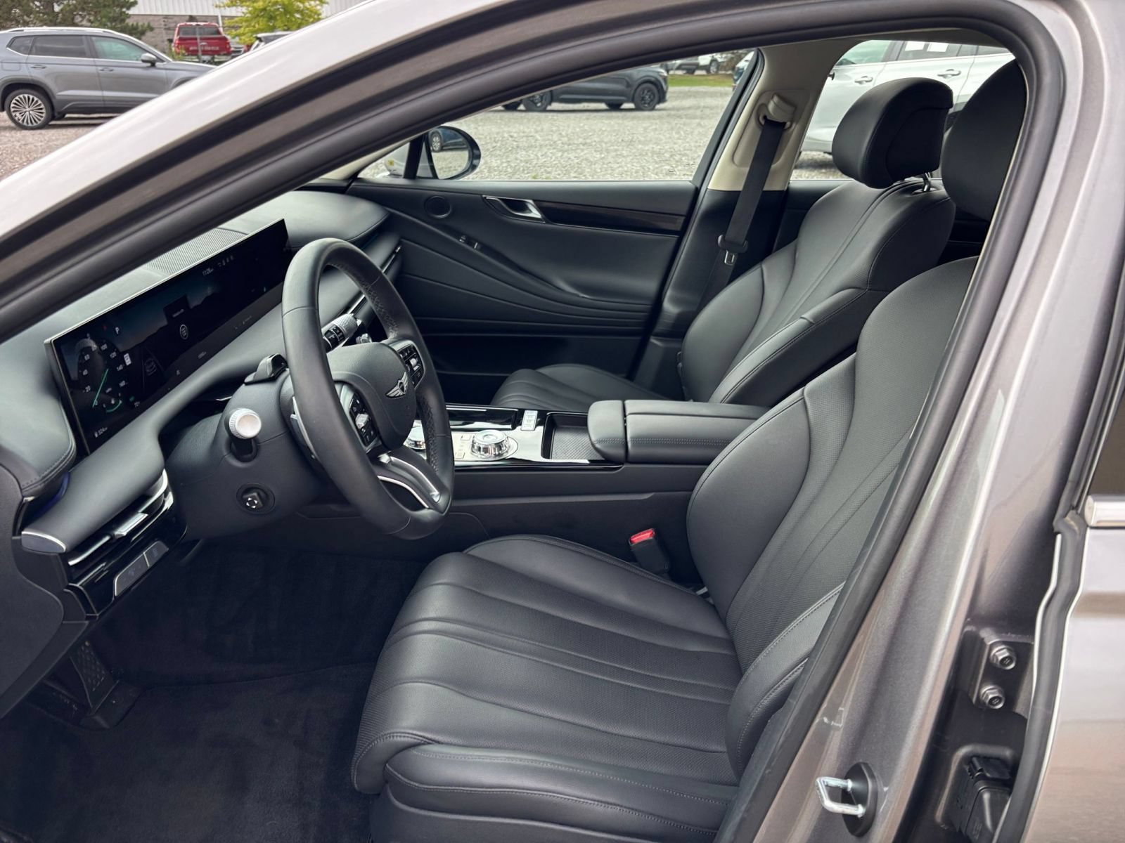 Thumbnail: 2026 Genesis G80 - 24