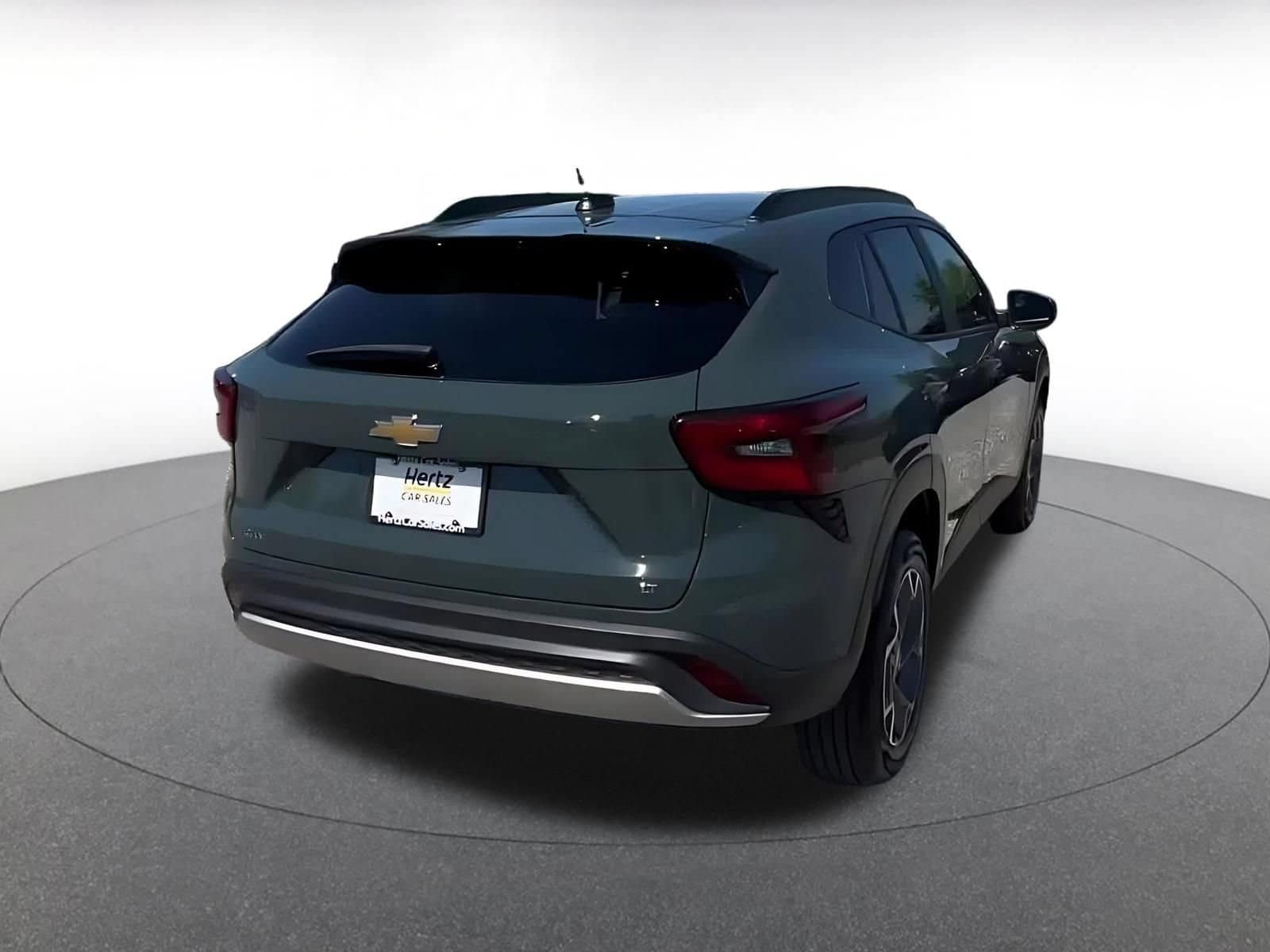 Thumbnail: 2025 Chevrolet Trax - 14