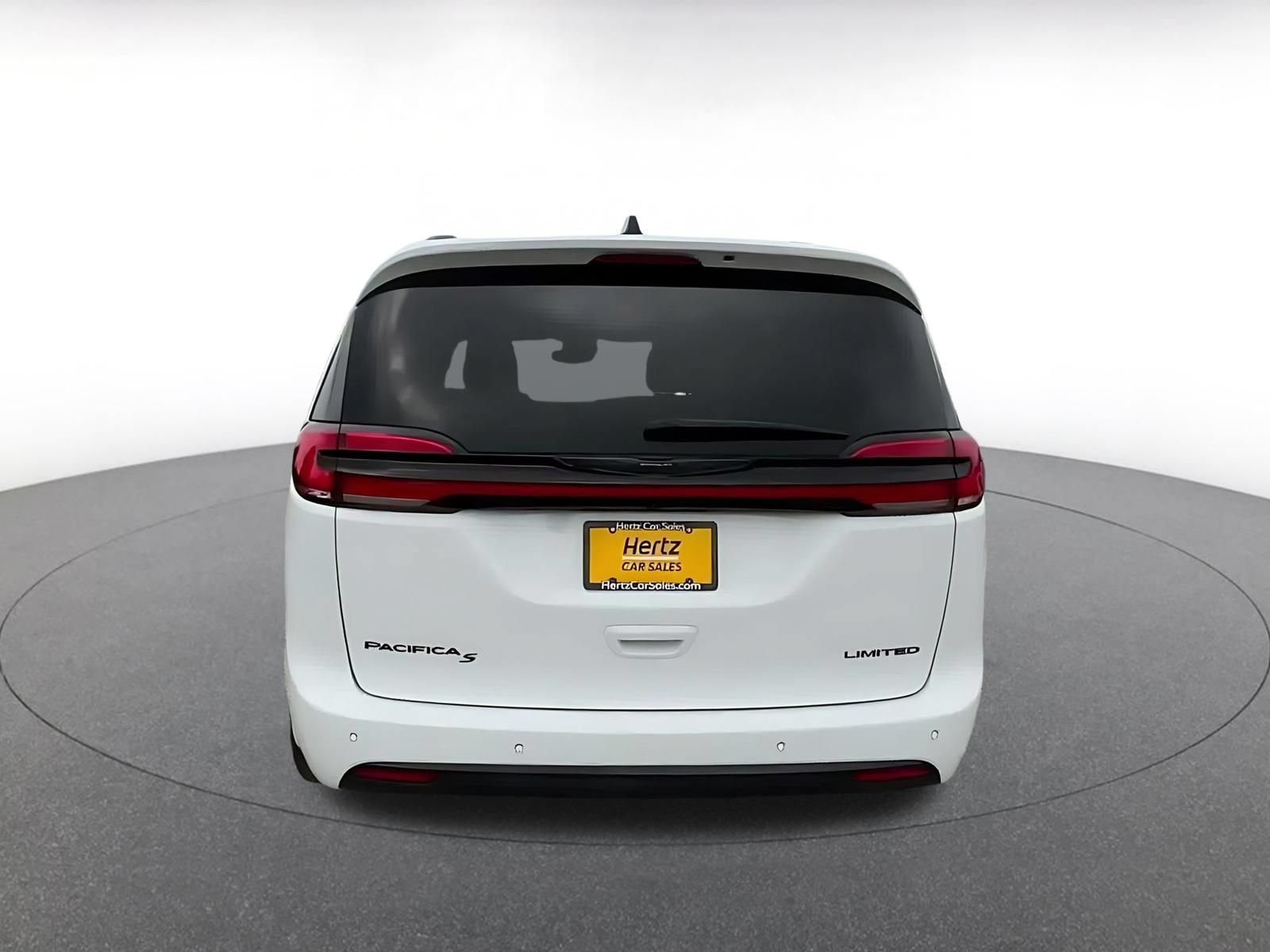 Thumbnail: 2025 Chrysler Pacifica - 12