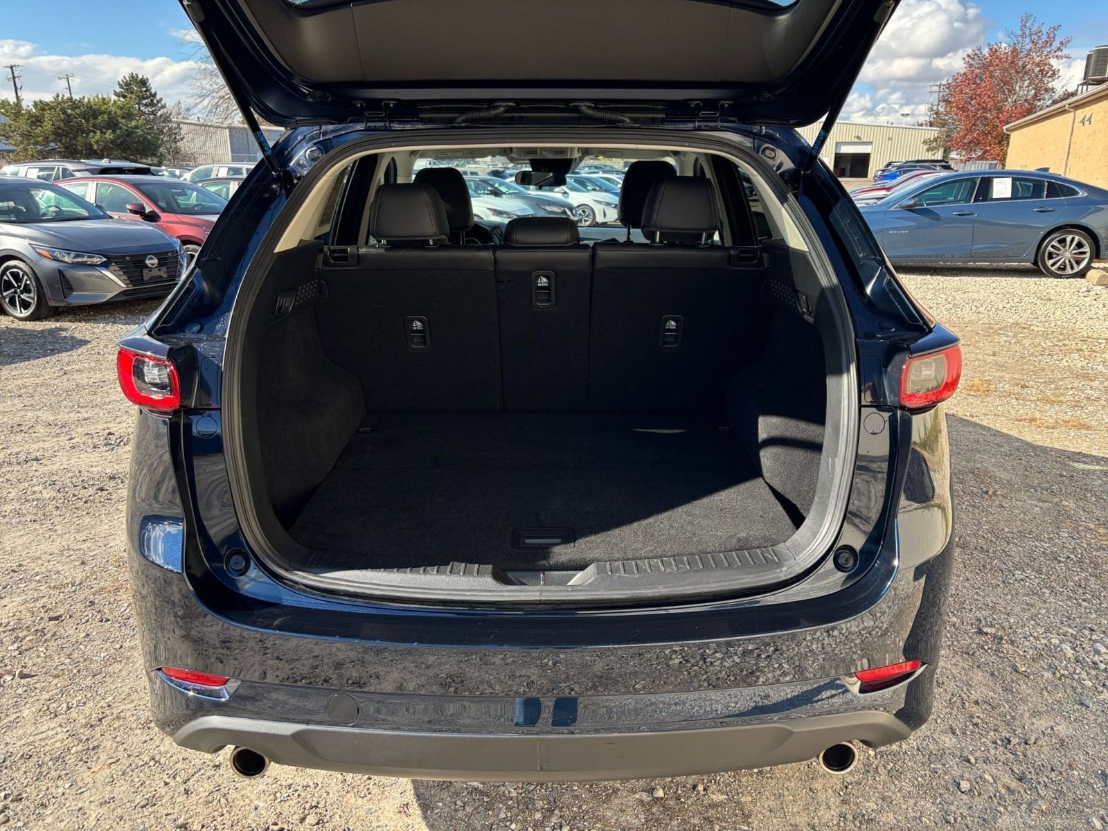 Thumbnail: 2025 Mazda CX-5 - 31