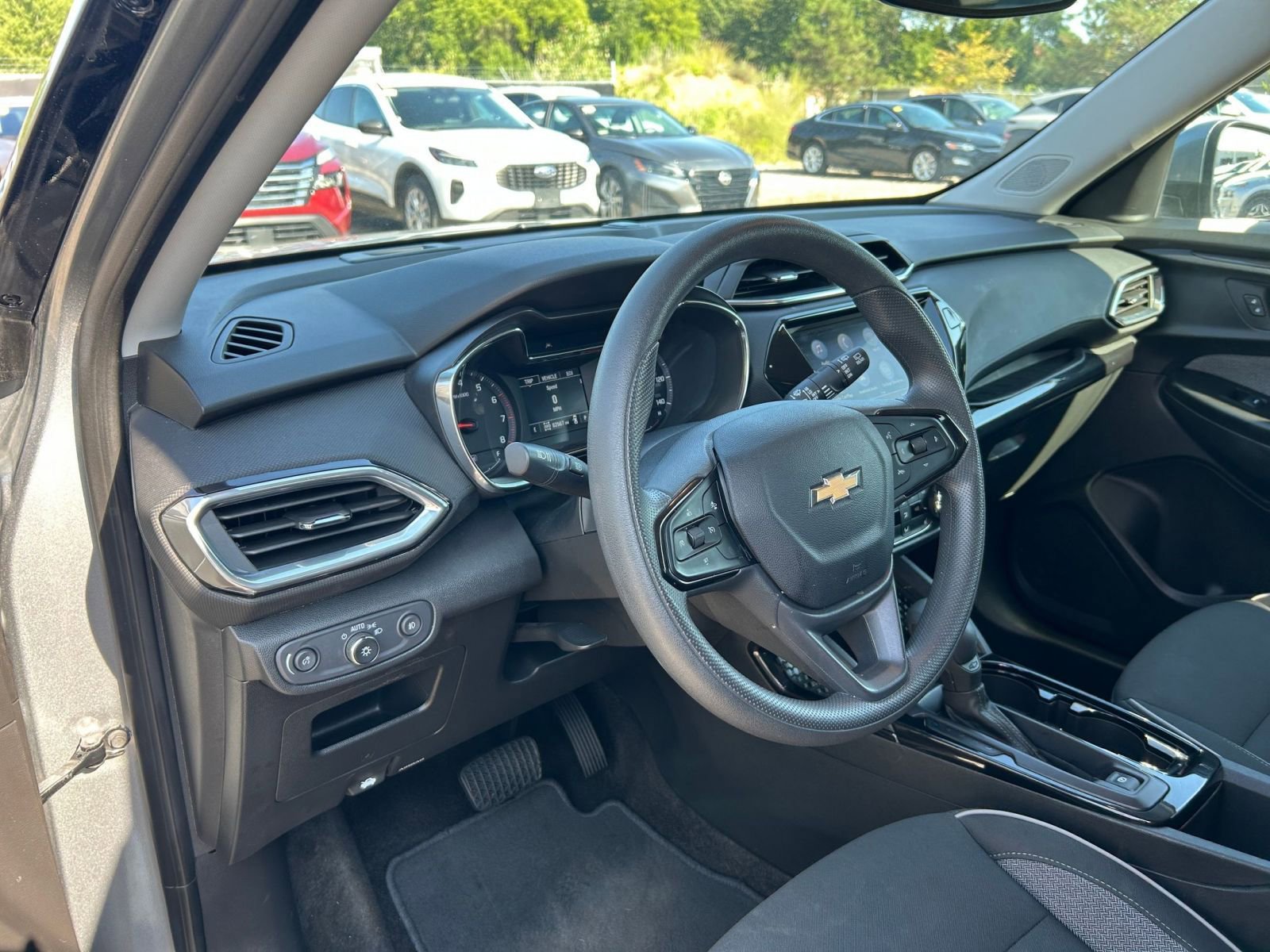 Thumbnail: 2023 Chevrolet TrailBlazer - 33