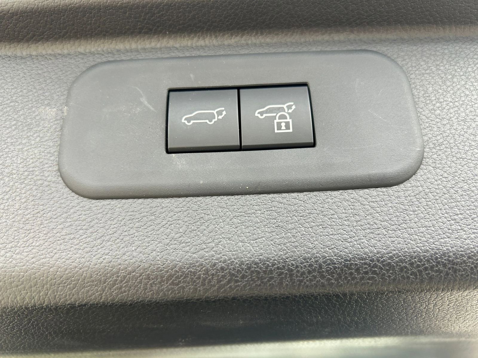 Thumbnail: 2025 Toyota Grand Highlander - 24