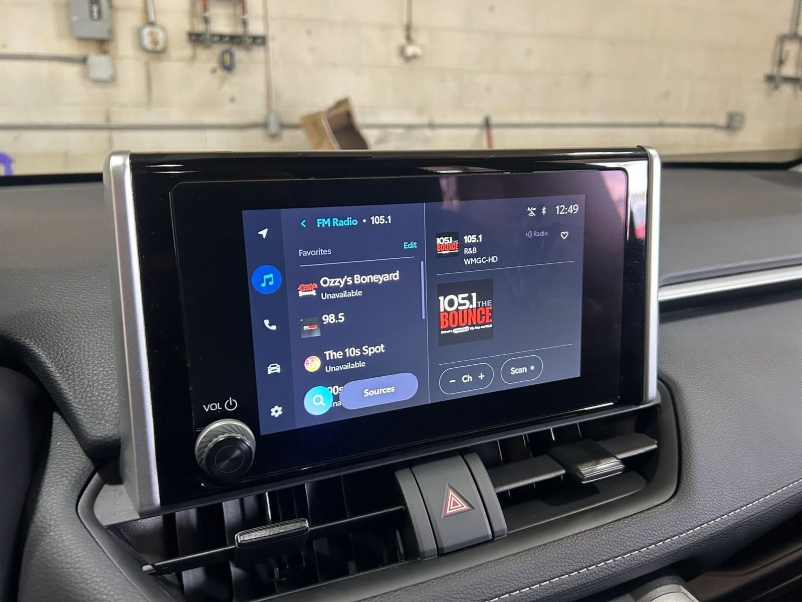 Thumbnail: 2025 Toyota RAV4 - 21