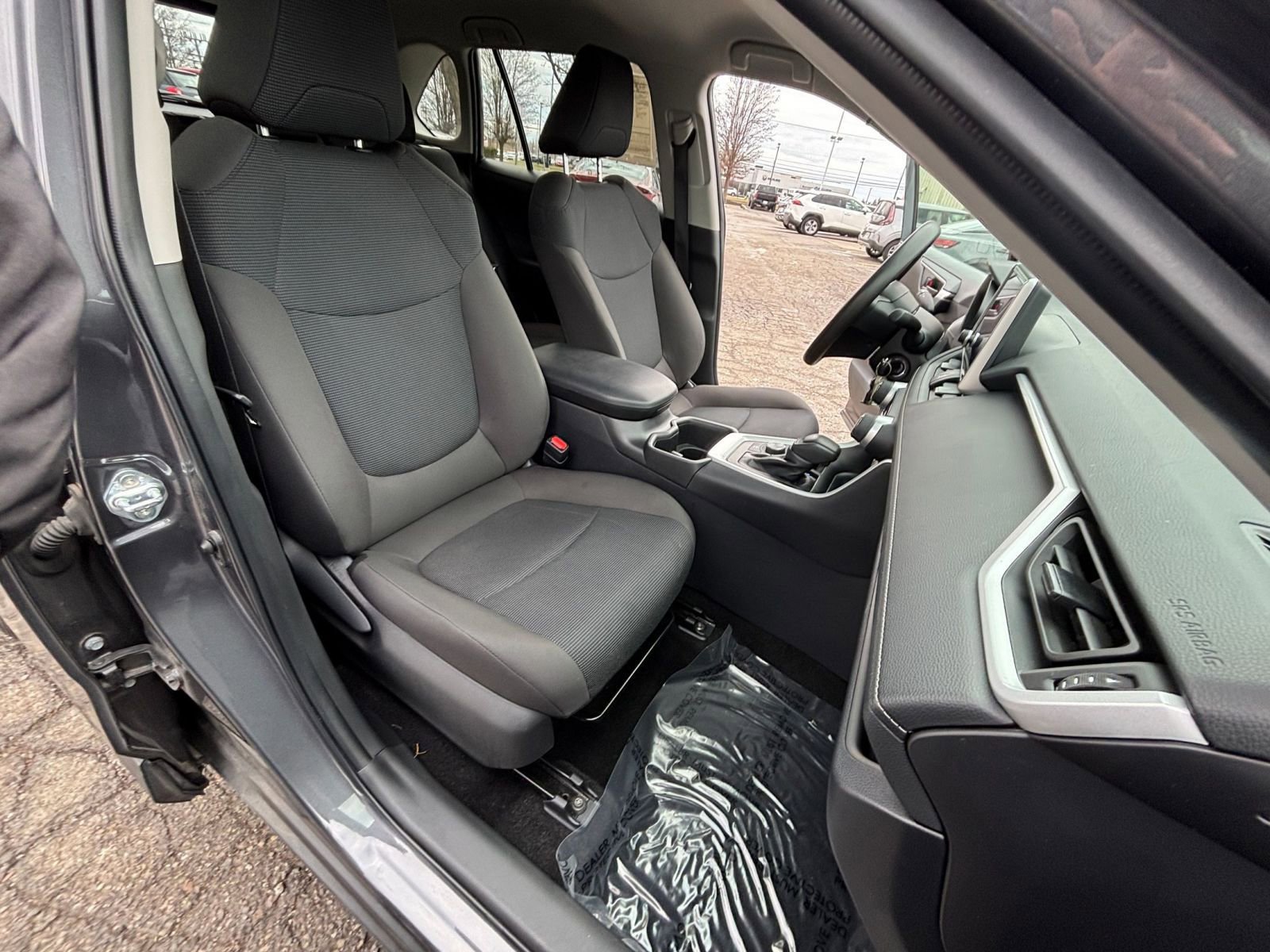 Thumbnail: 2025 Toyota RAV4 - 34