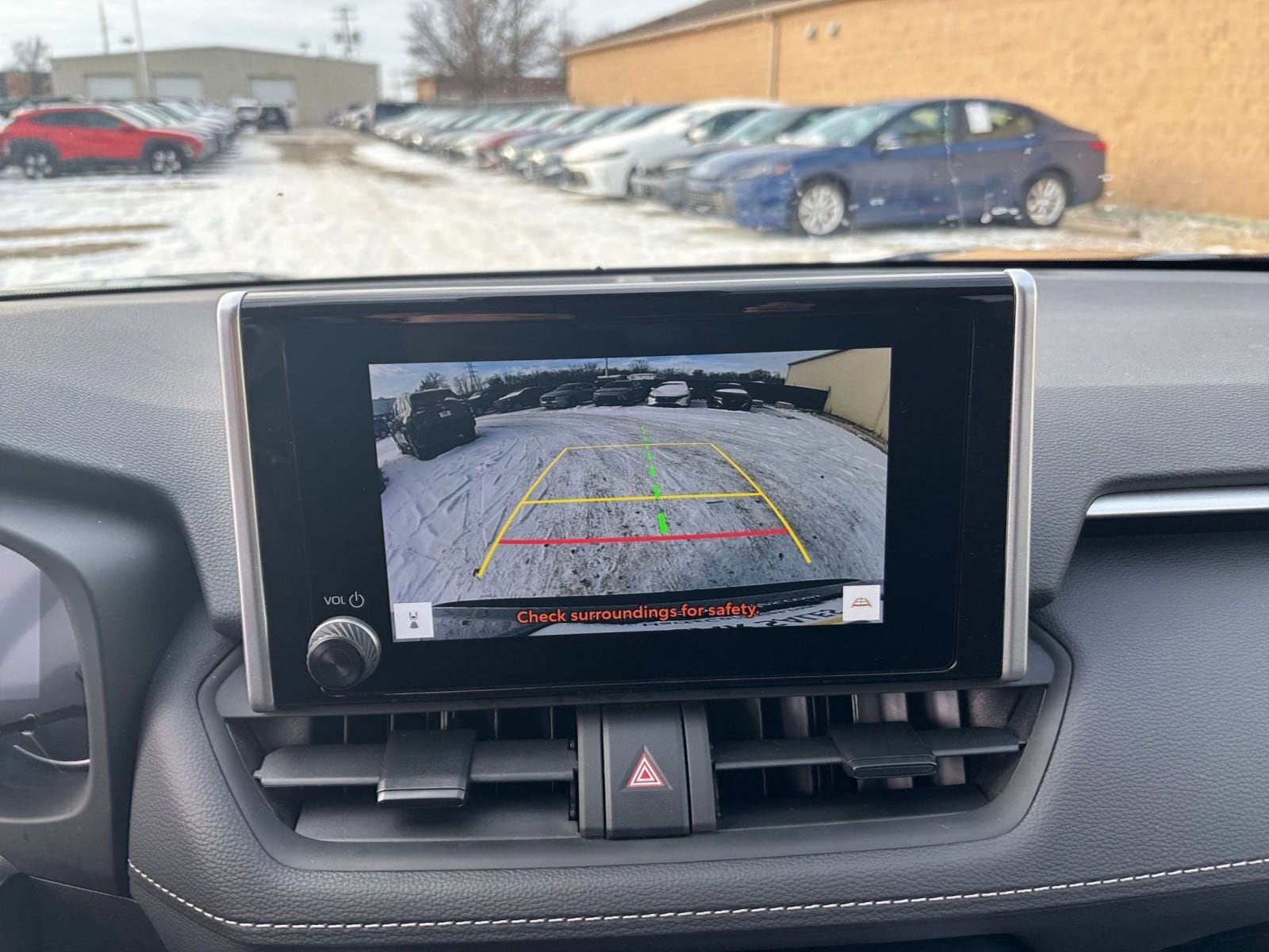 Thumbnail: 2025 Toyota RAV4 - 17