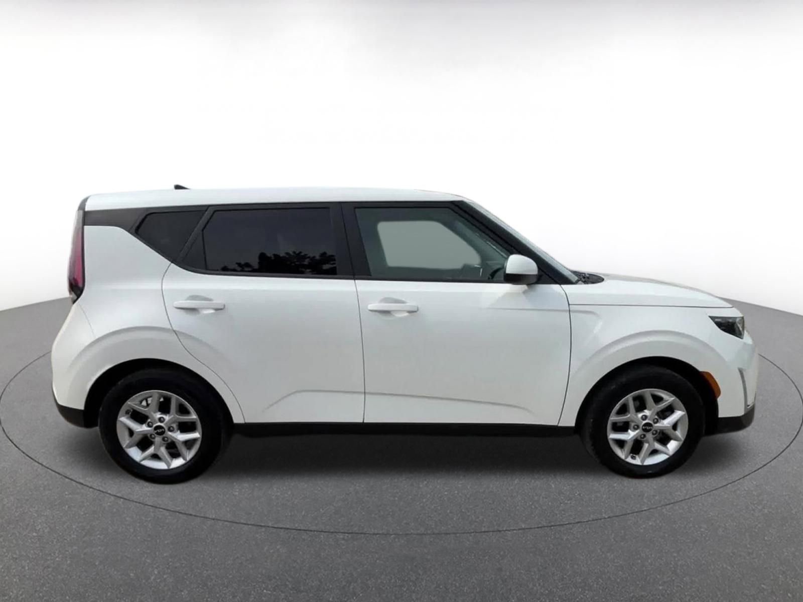 Thumbnail: 2025 Kia Soul - 16