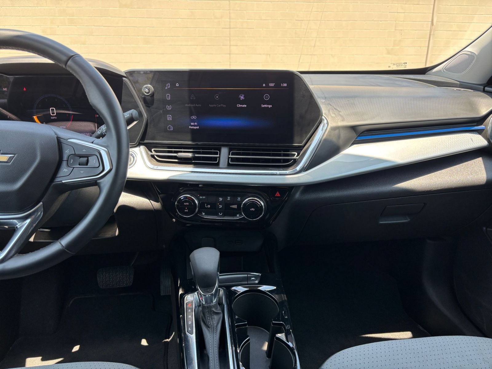 Thumbnail: 2025 Chevrolet Trax - 14