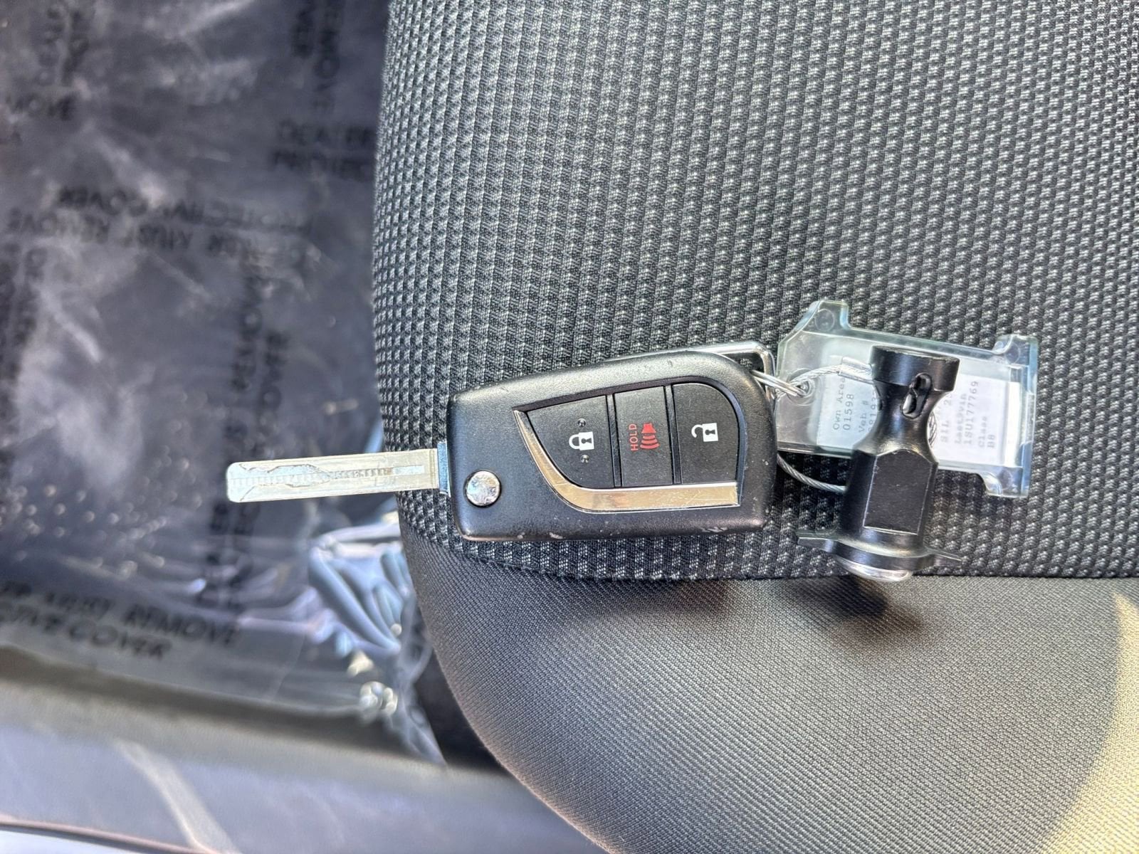 Thumbnail: 2025 Toyota RAV4 - 22