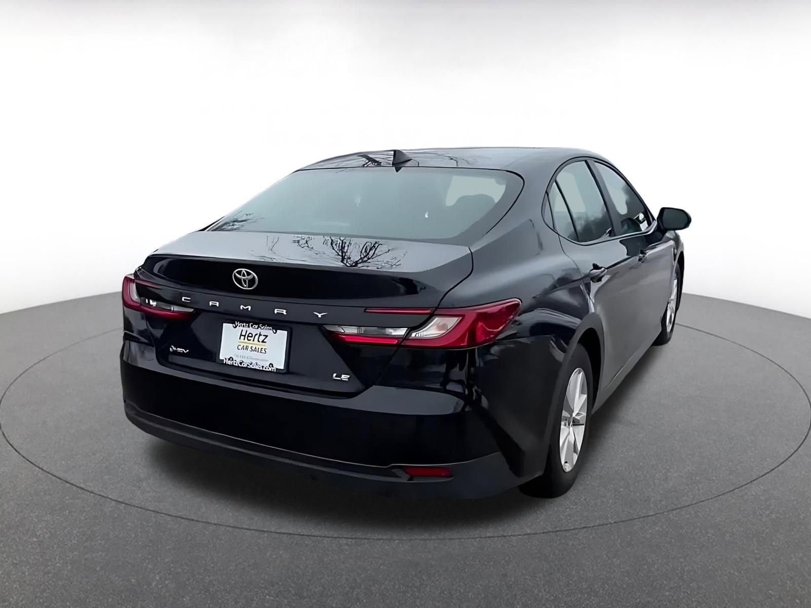 Thumbnail: 2025 Toyota Camry - 14