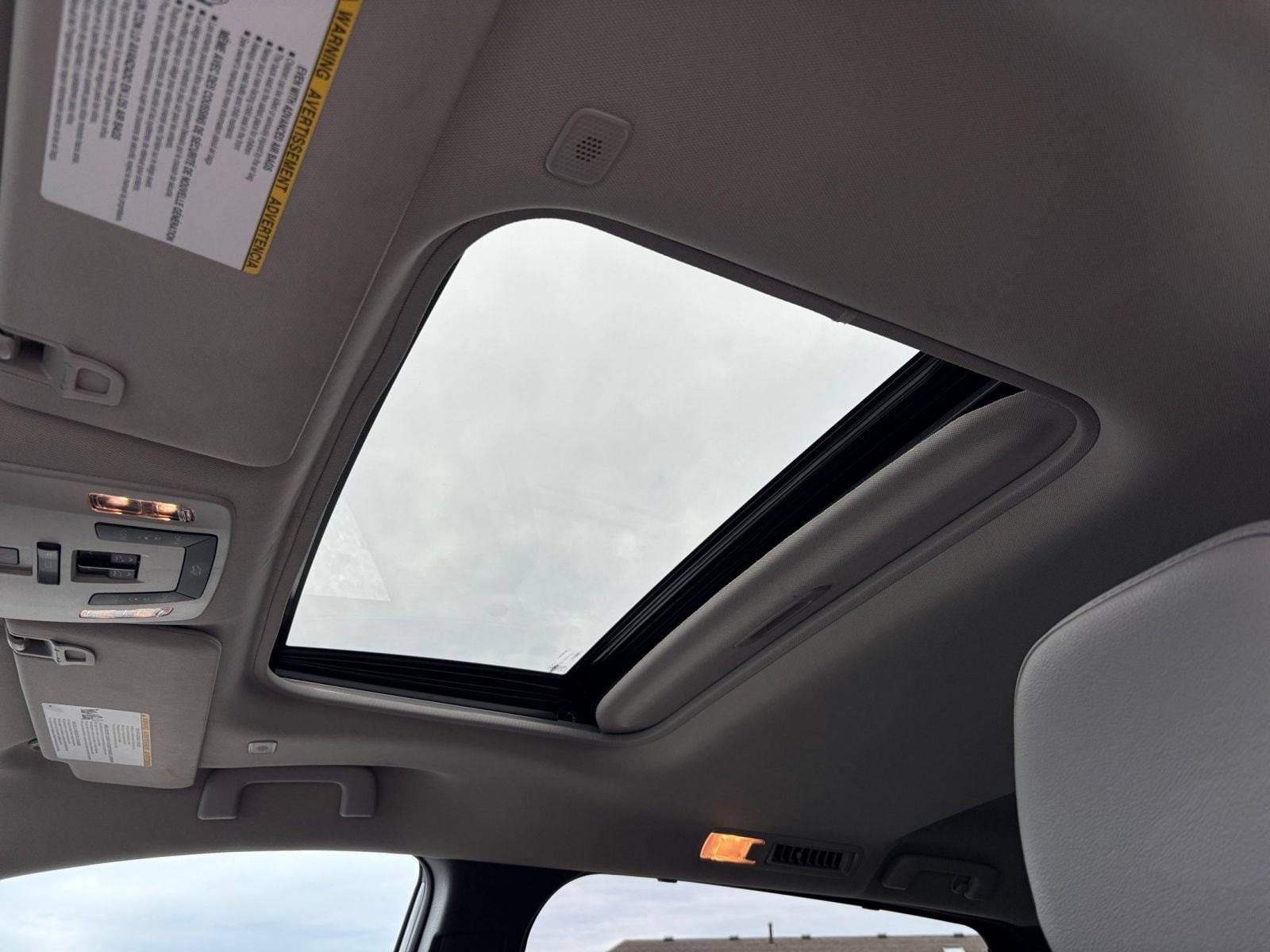 Thumbnail: 2025 Toyota Sienna - 30