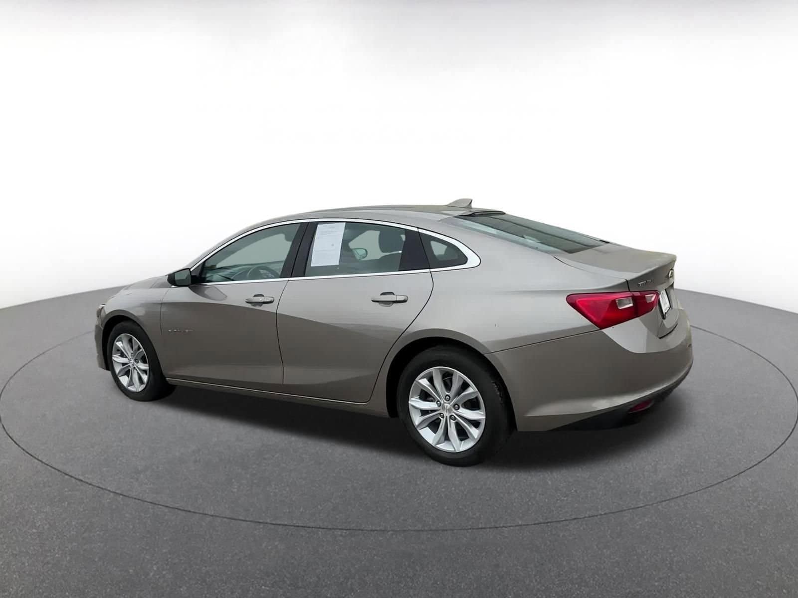 2024 Chevrolet Malibu LT 10