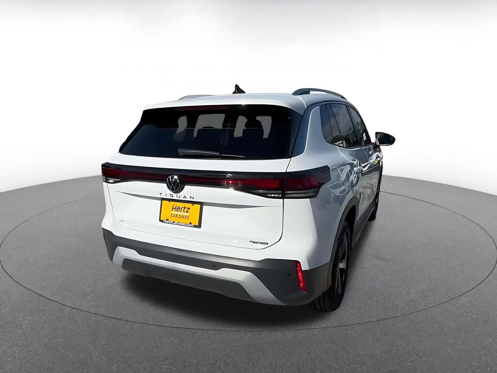 Thumbnail: 2026 Volkswagen Tiguan - 14