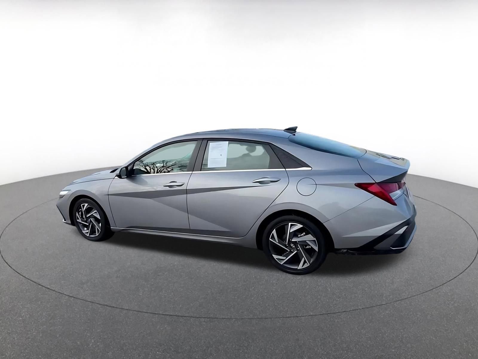 Thumbnail: 2025 Hyundai Elantra - 11