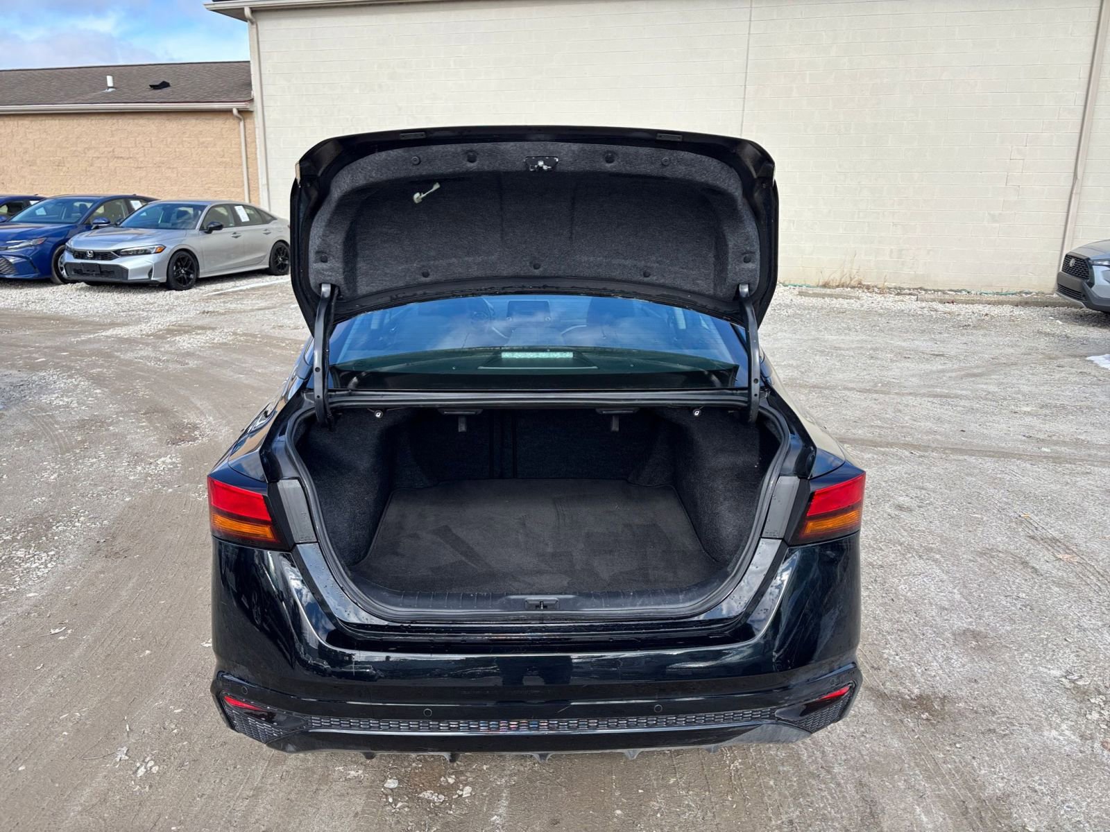 Thumbnail: 2025 Nissan Altima - 31