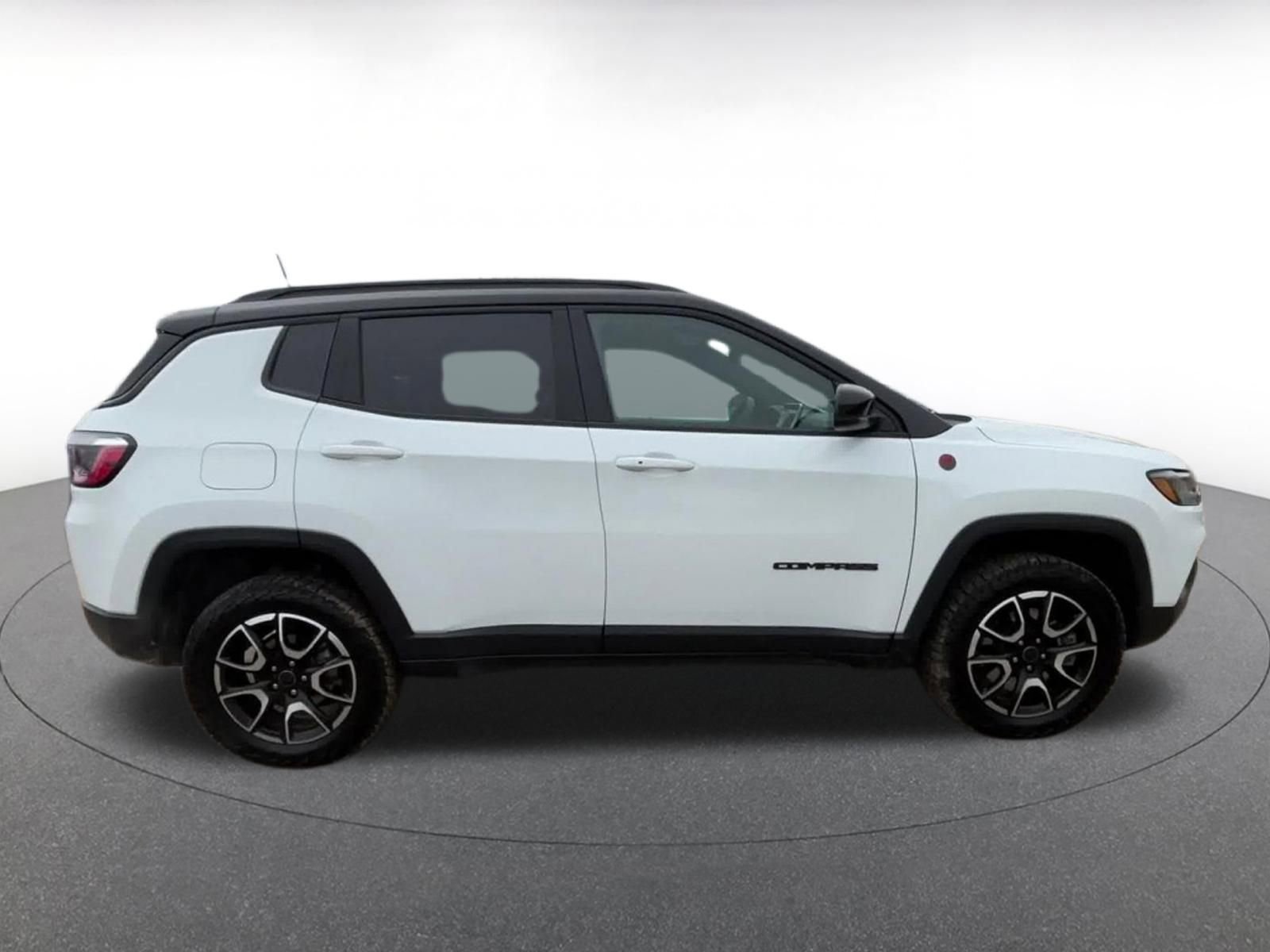 Thumbnail: 2025 Jeep Compass - 16