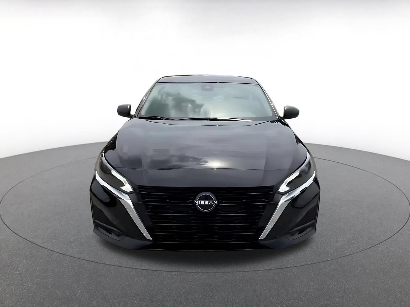 Thumbnail: 2025 Nissan Altima - 4