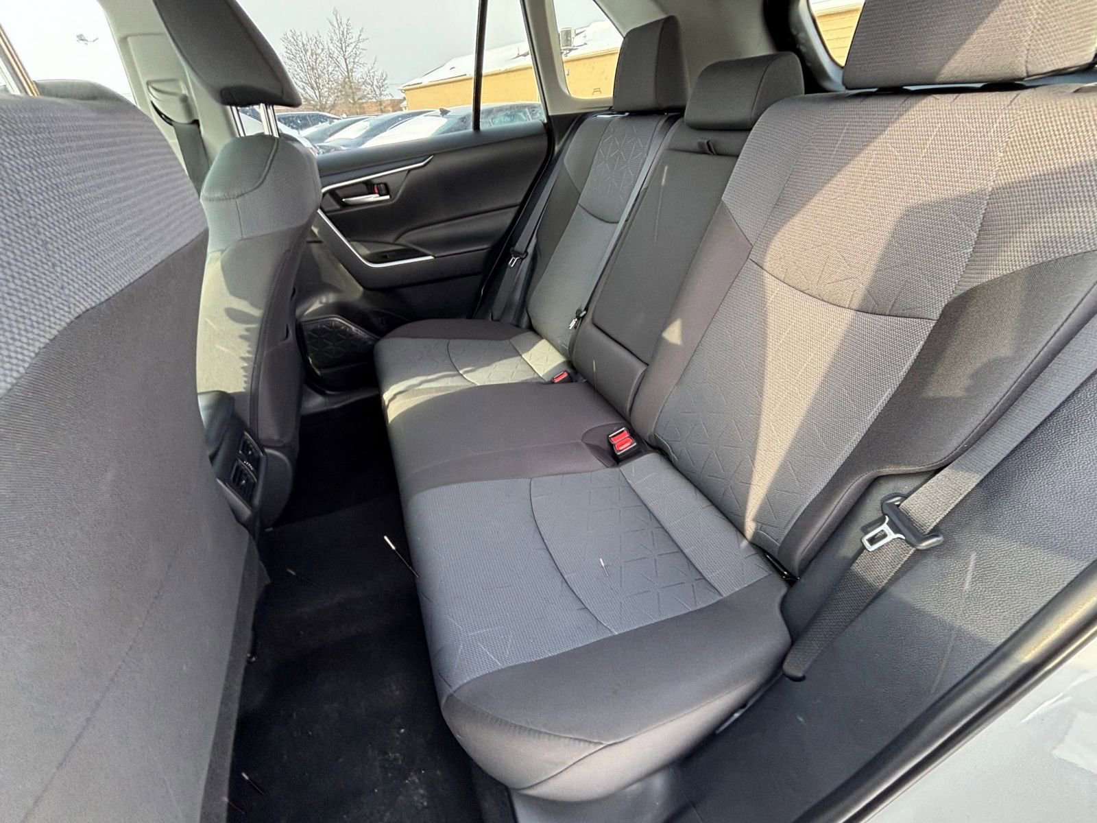 Thumbnail: 2025 Toyota RAV4 - 25