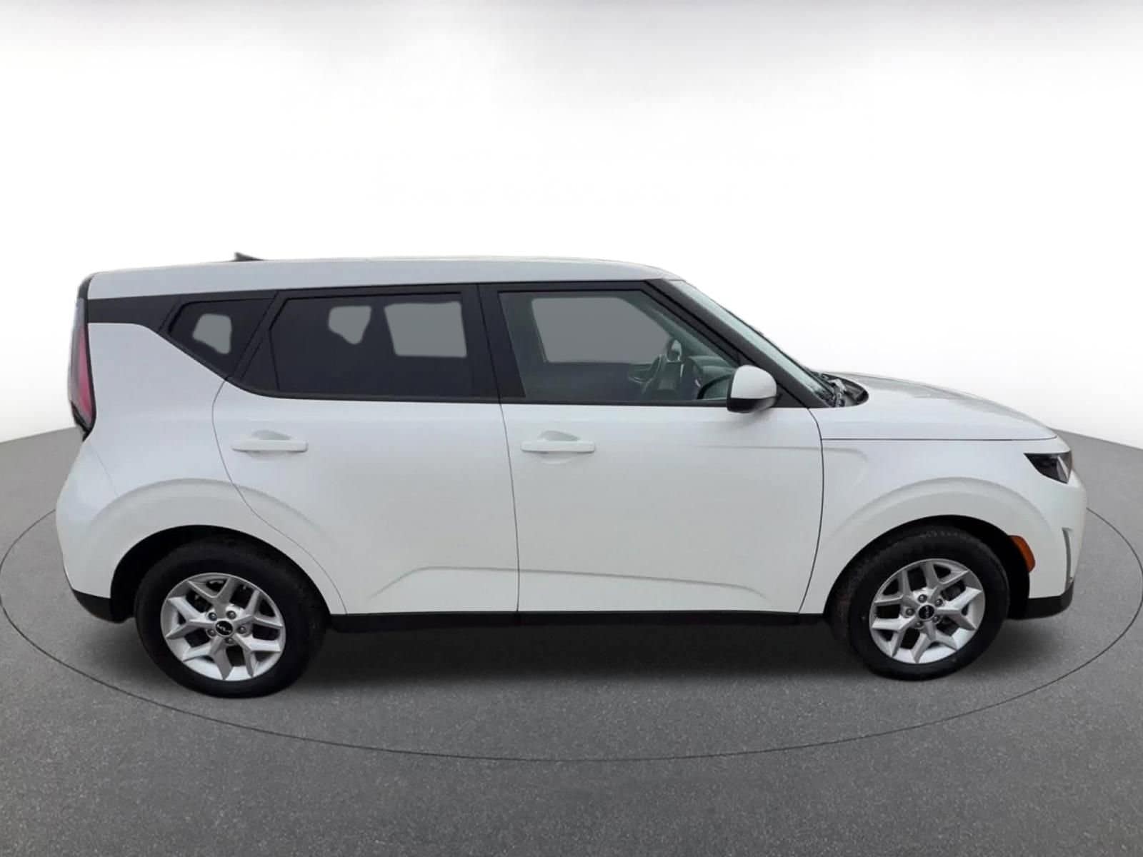 Thumbnail: 2025 Kia Soul - 16