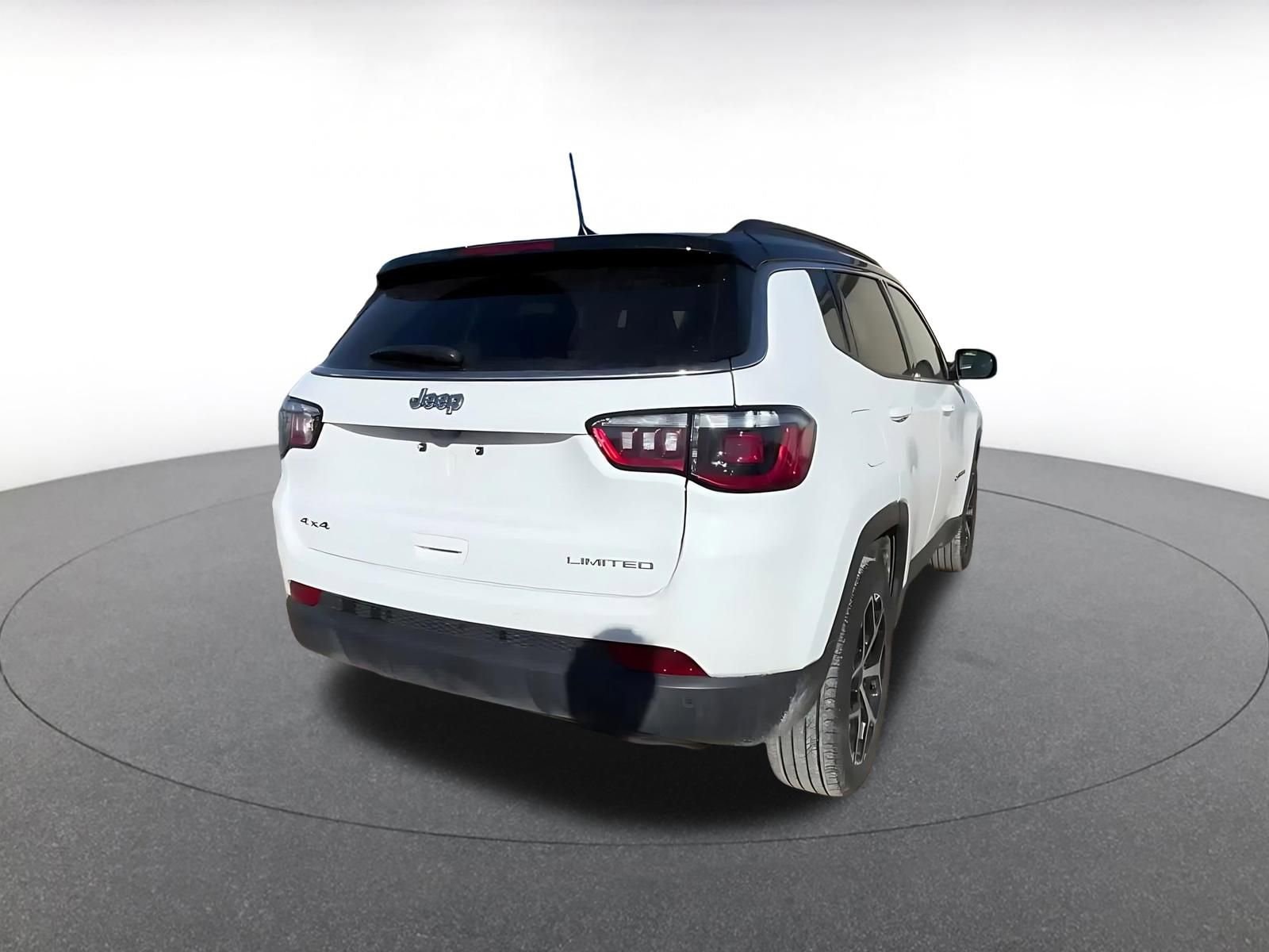 Thumbnail: 2025 Jeep Compass - 14