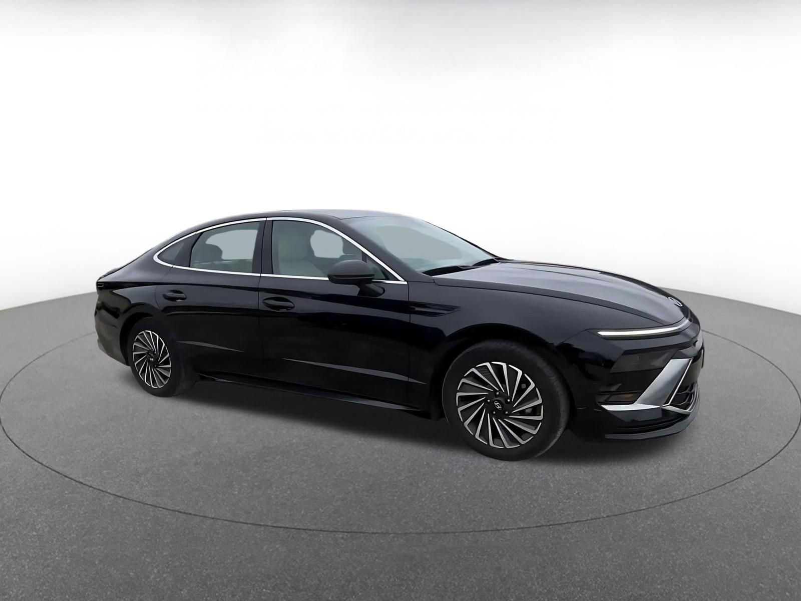 Thumbnail: 2025 Hyundai Sonata - 2
