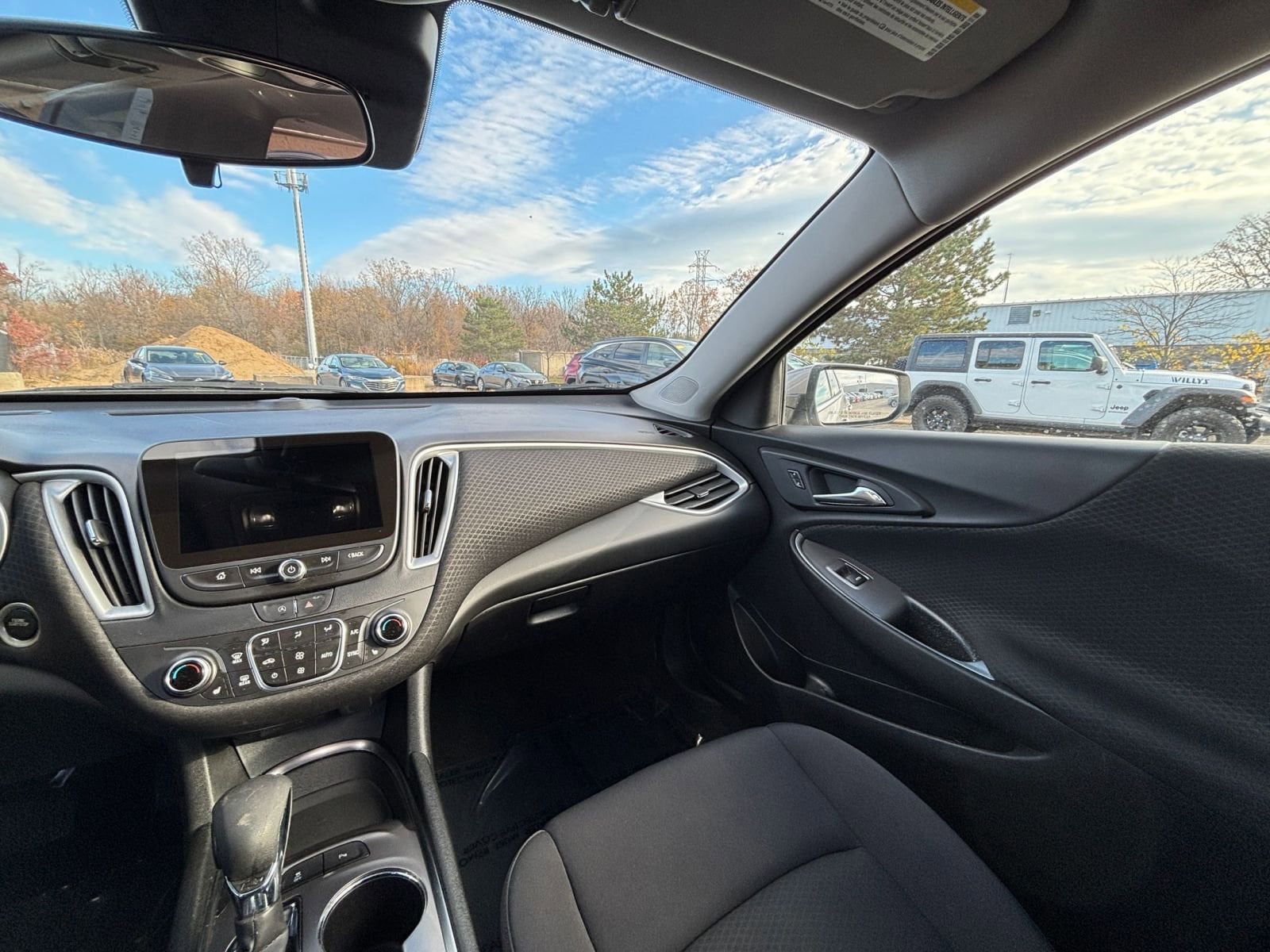 Thumbnail: 2024 Chevrolet Malibu - 34