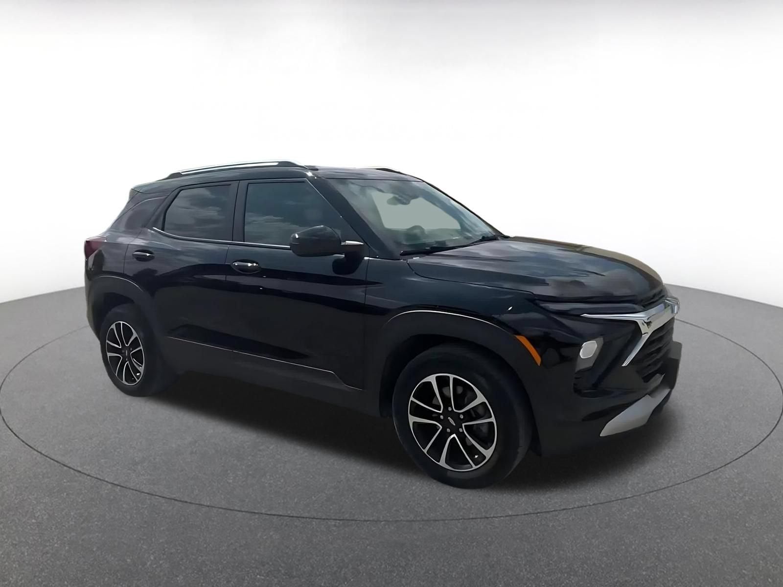 Thumbnail: 2025 Chevrolet TrailBlazer - 2