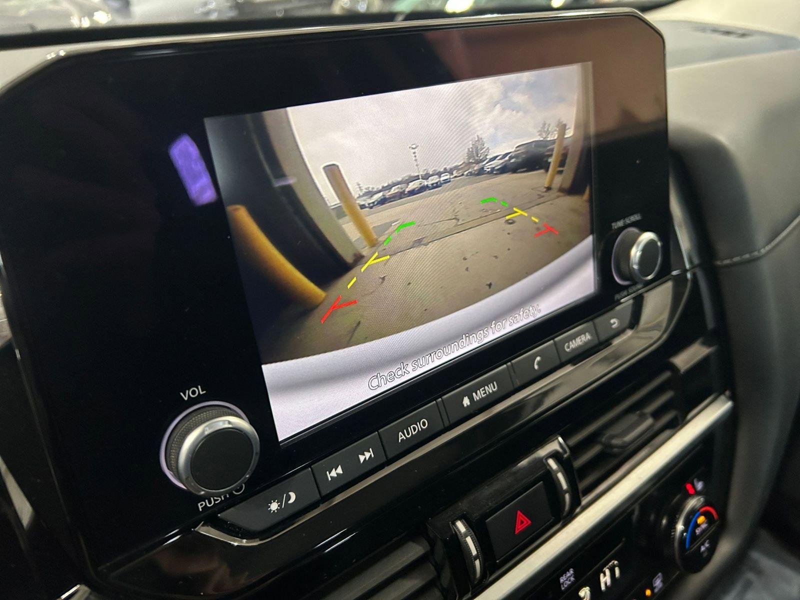 Thumbnail: 2025 Nissan Pathfinder - 25