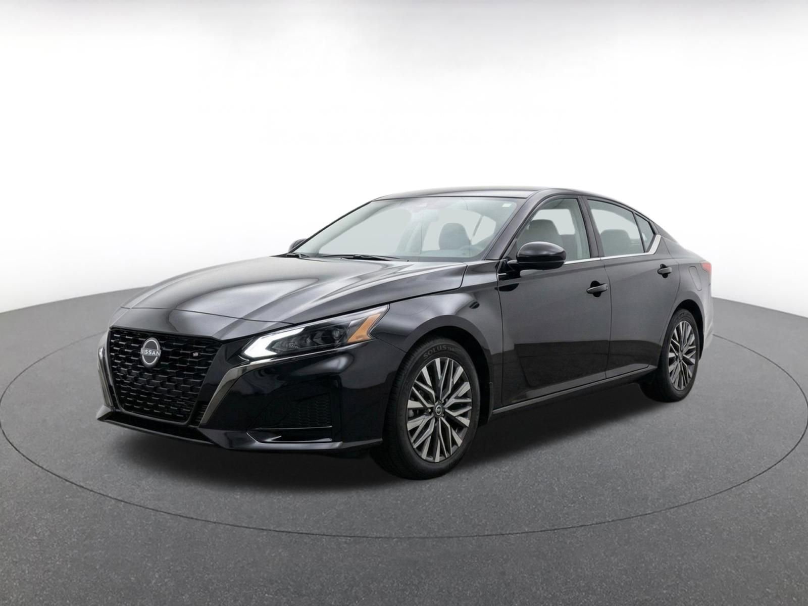 Thumbnail: 2025 Nissan Altima - 3