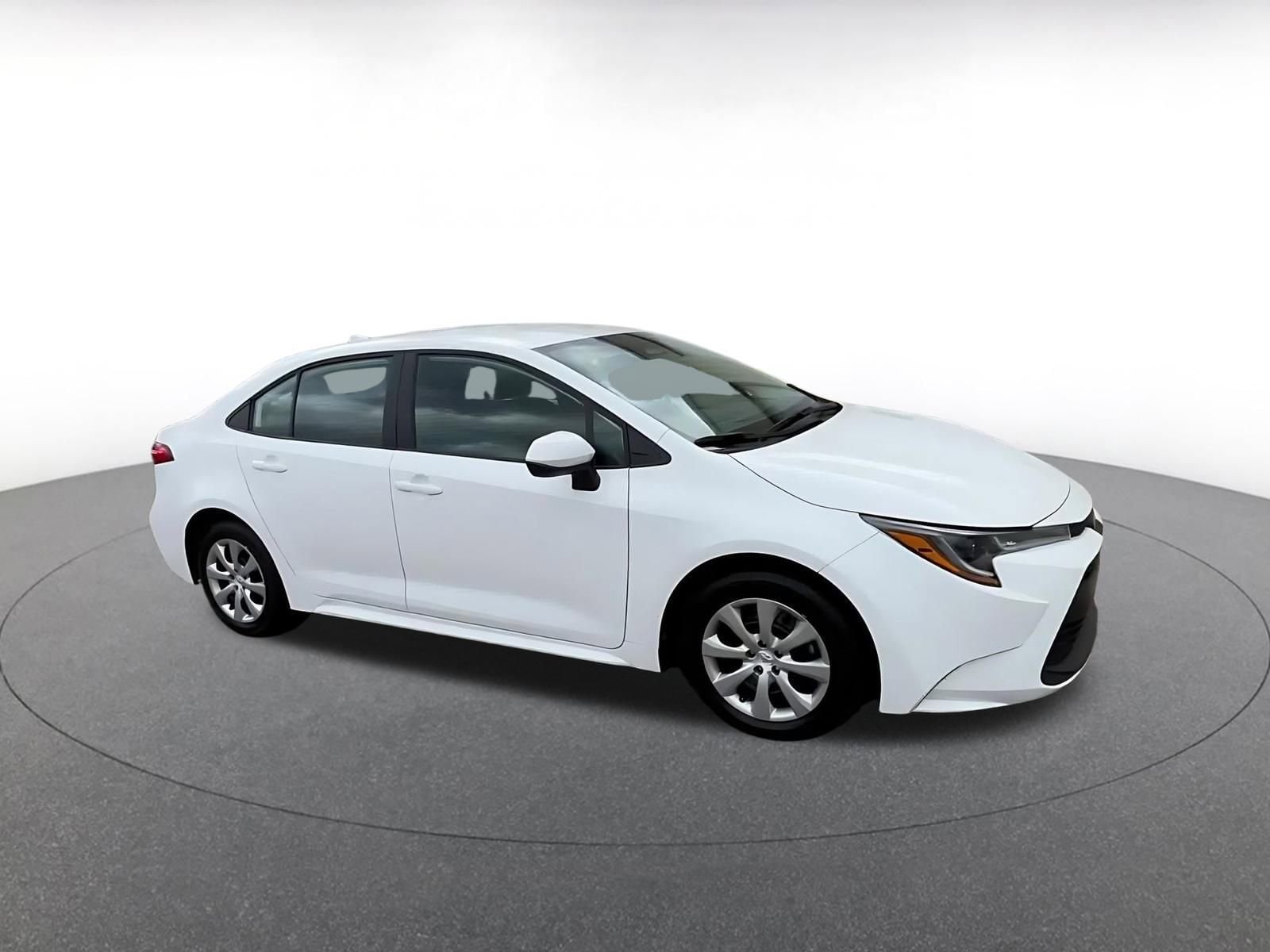 Thumbnail: 2025 Toyota Corolla - 2