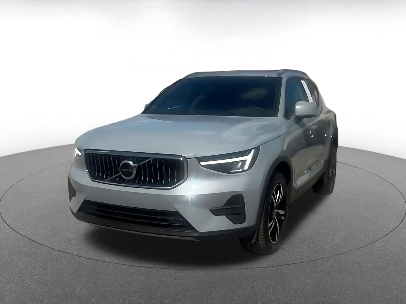 Thumbnail: 2024 Volvo XC40 - 7