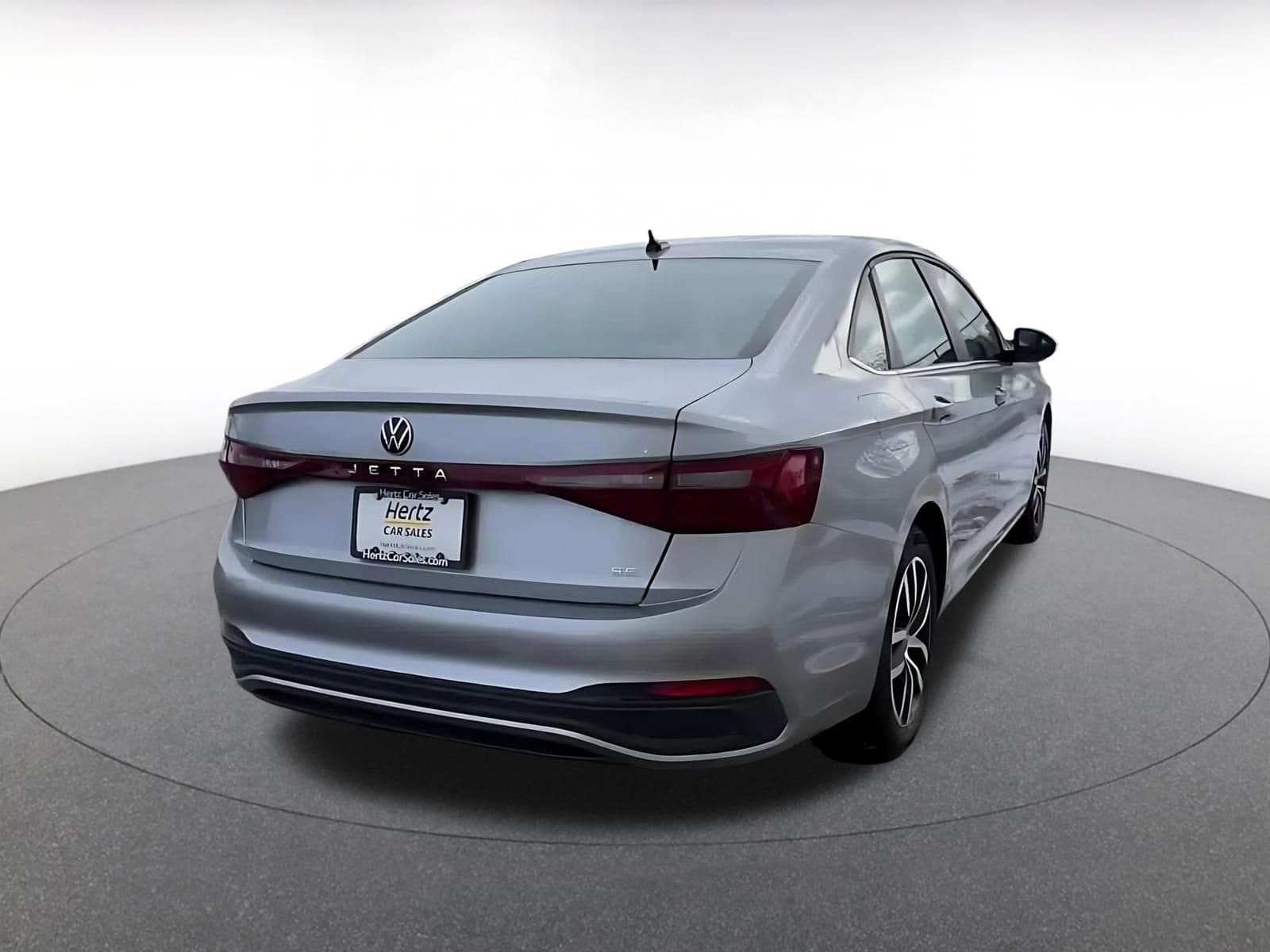 Thumbnail: 2025 Volkswagen Jetta - 14