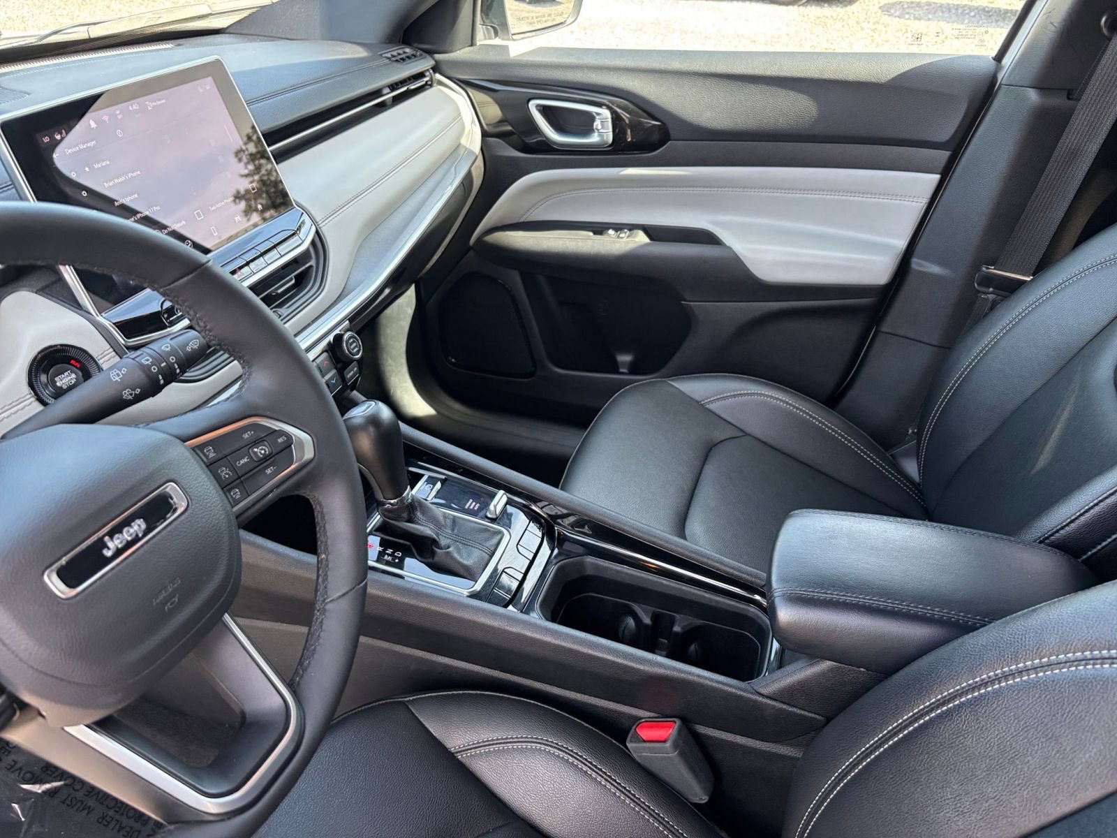 Thumbnail: 2025 Jeep Compass - 17