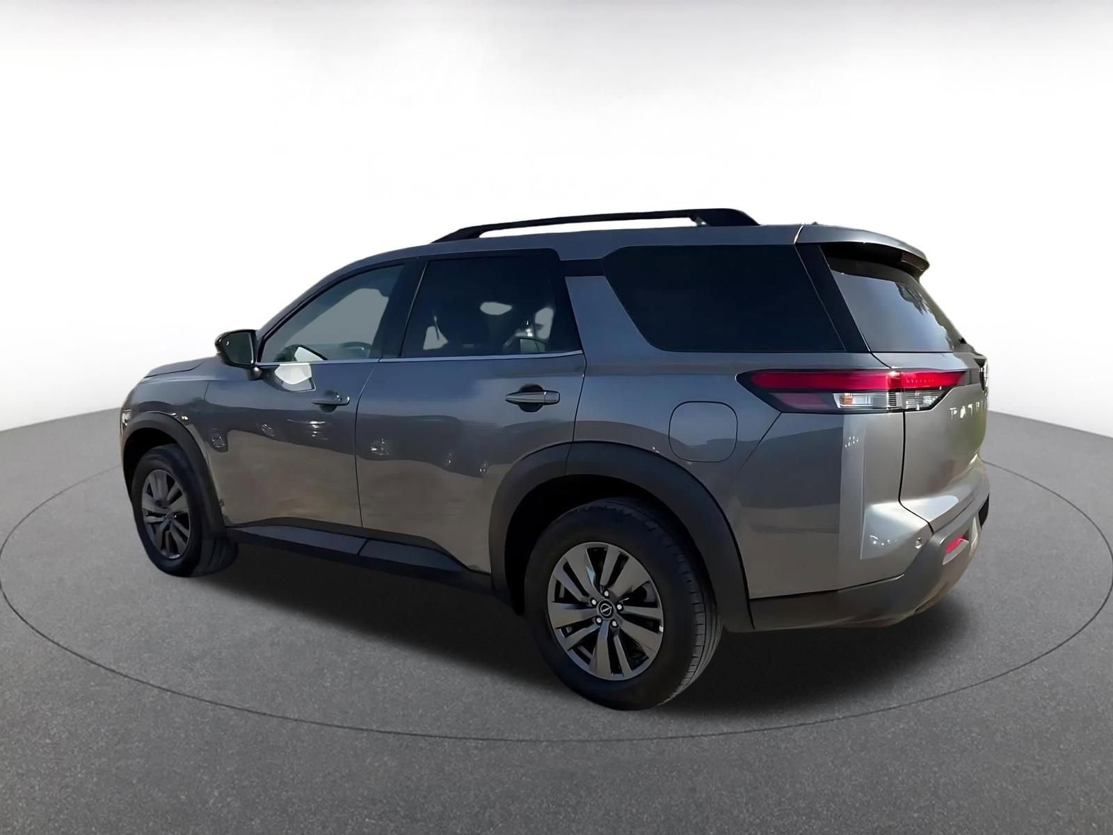 Thumbnail: 2025 Nissan Pathfinder - 10