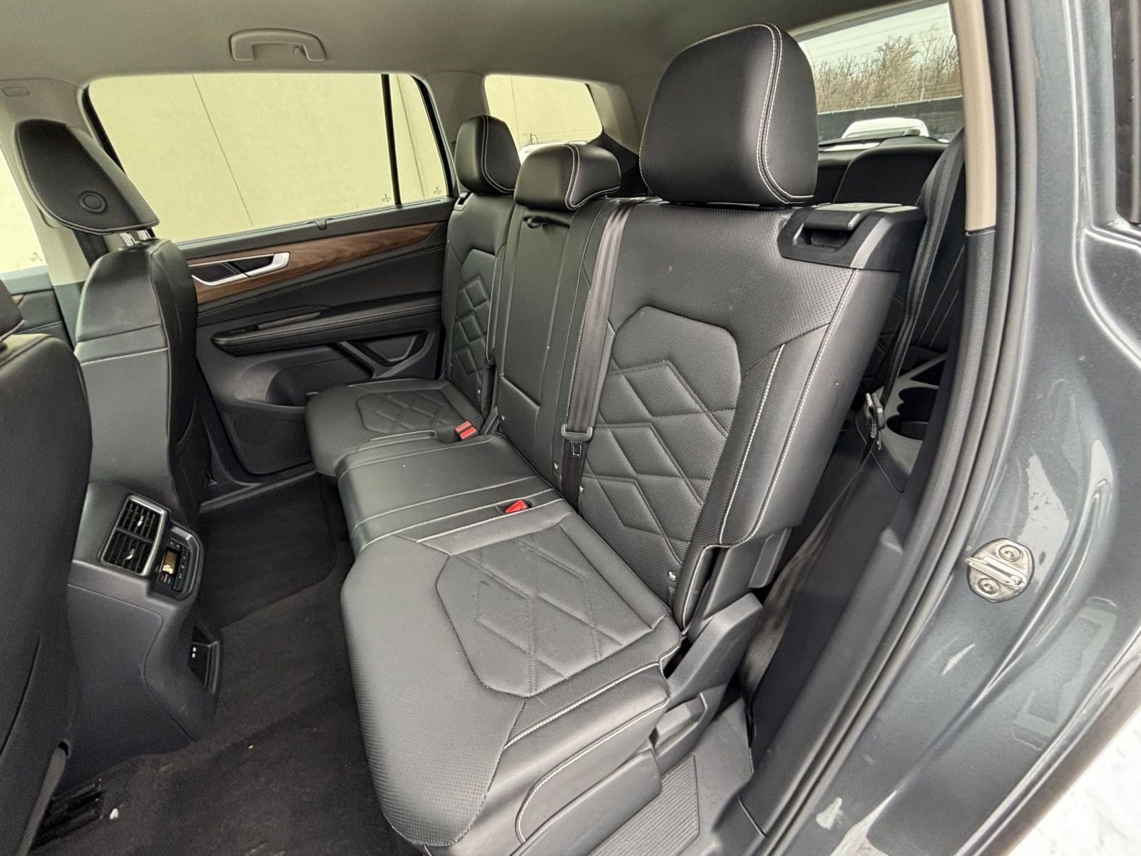 Thumbnail: 2025 Volkswagen Atlas - 25