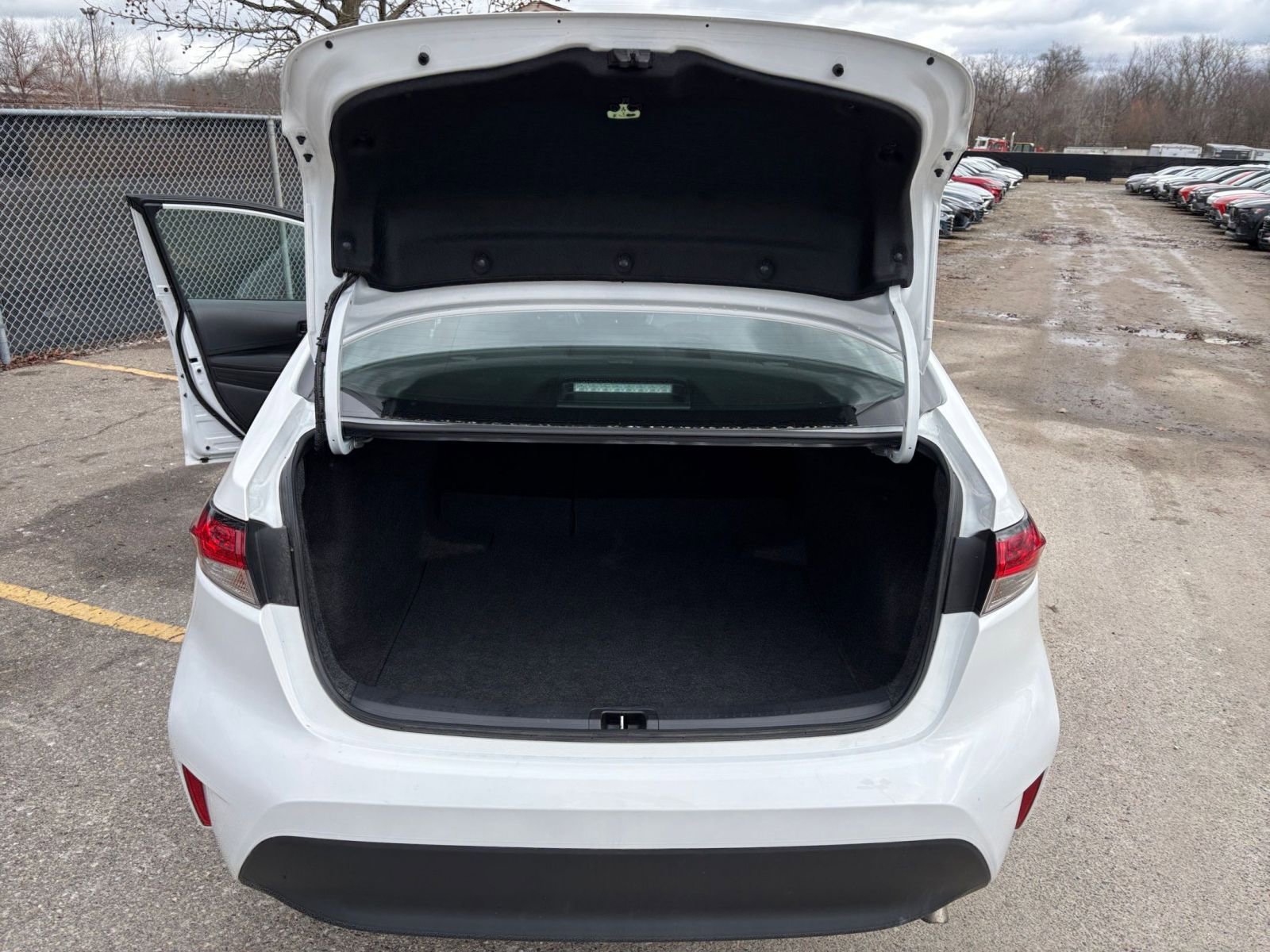 Thumbnail: 2025 Toyota Corolla - 30