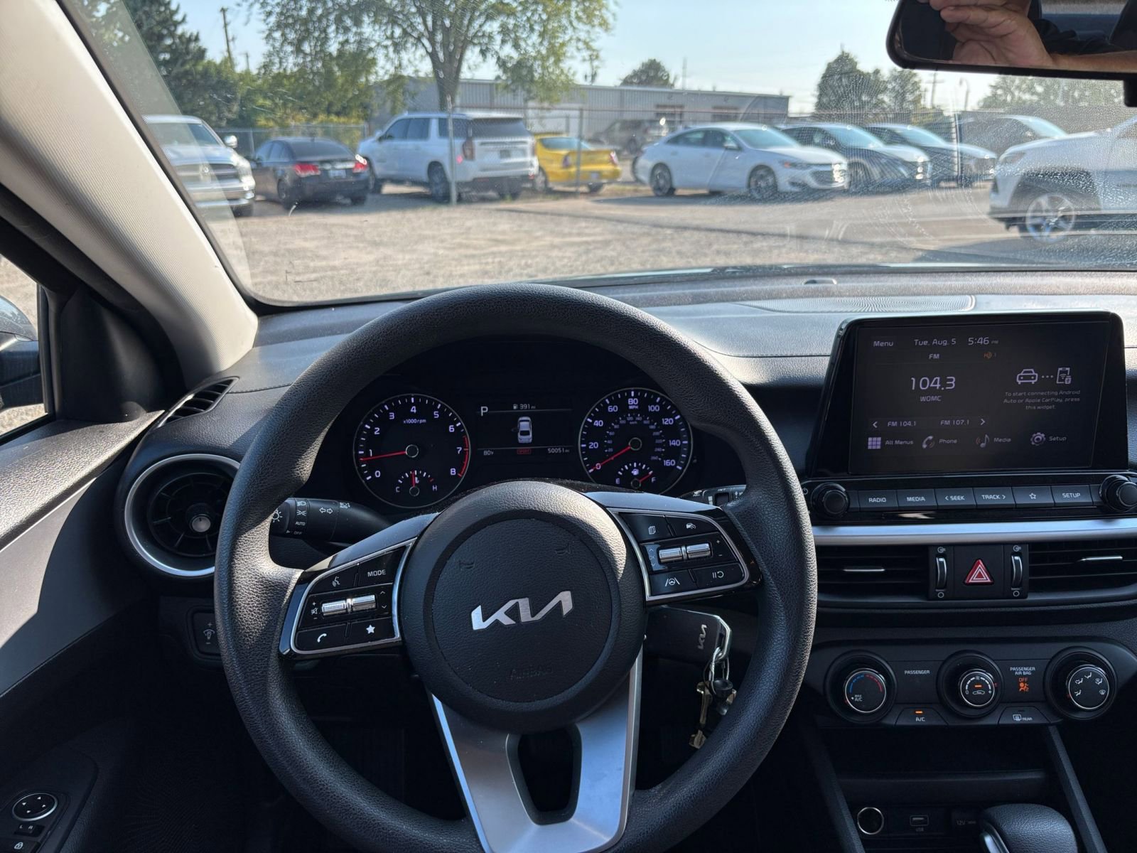 Thumbnail: 2023 Kia Forte - 32