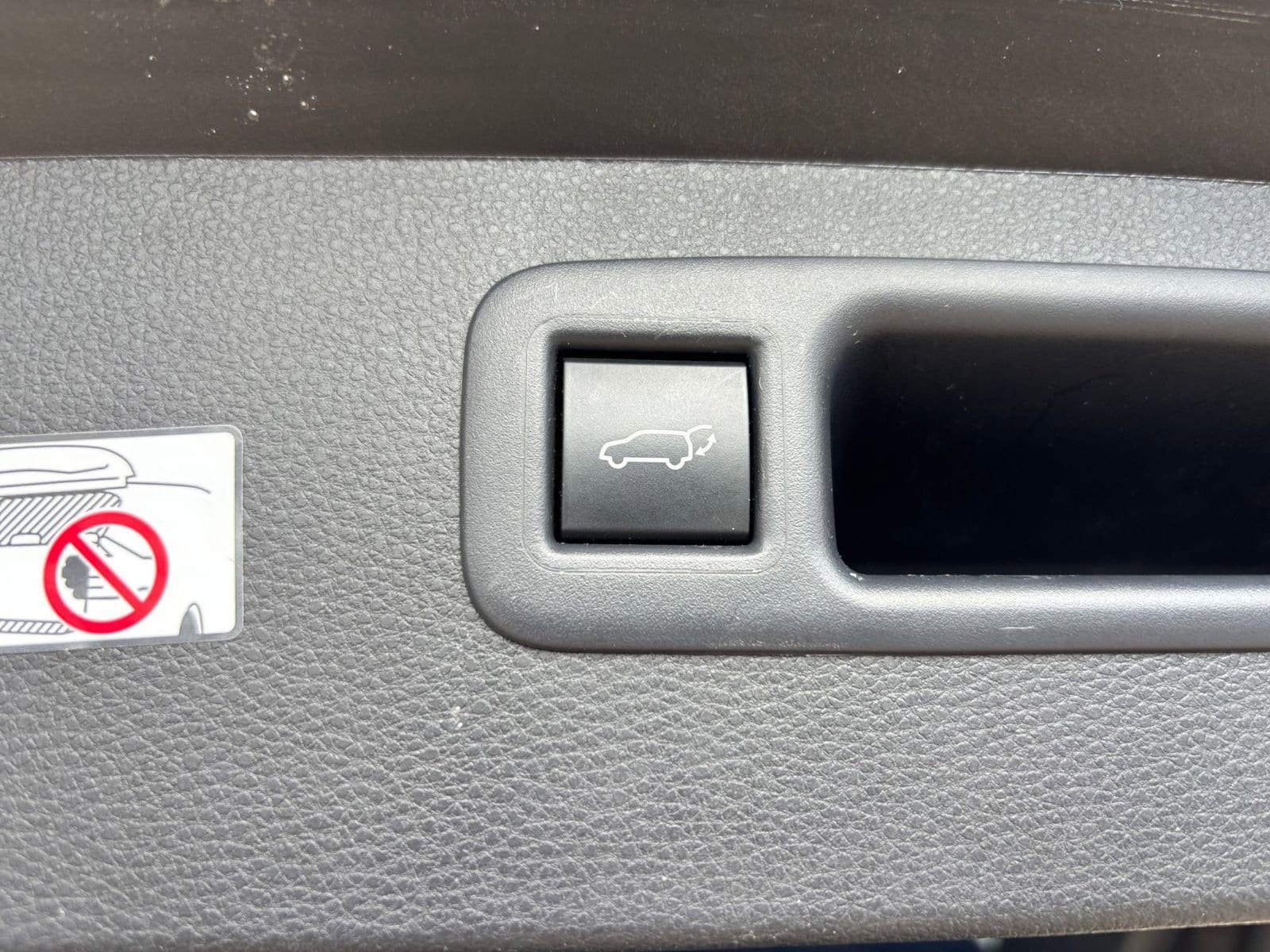 Thumbnail: 2025 Toyota Highlander - 24