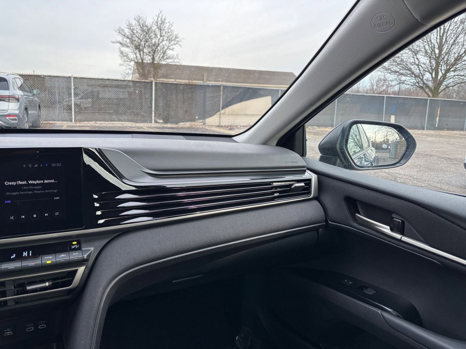 Thumbnail: 2025 Toyota Camry - 33