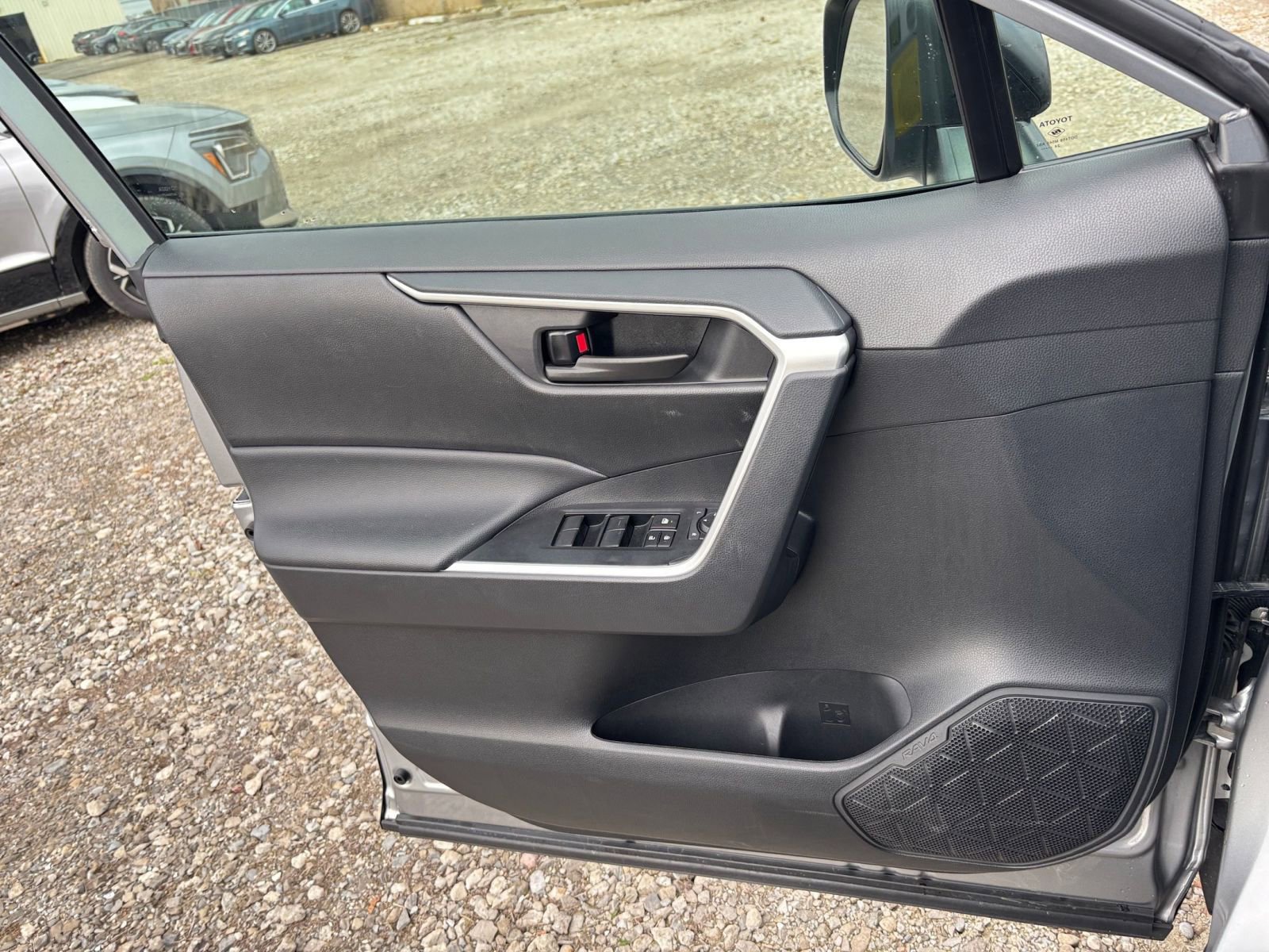 Thumbnail: 2025 Toyota RAV4 - 20