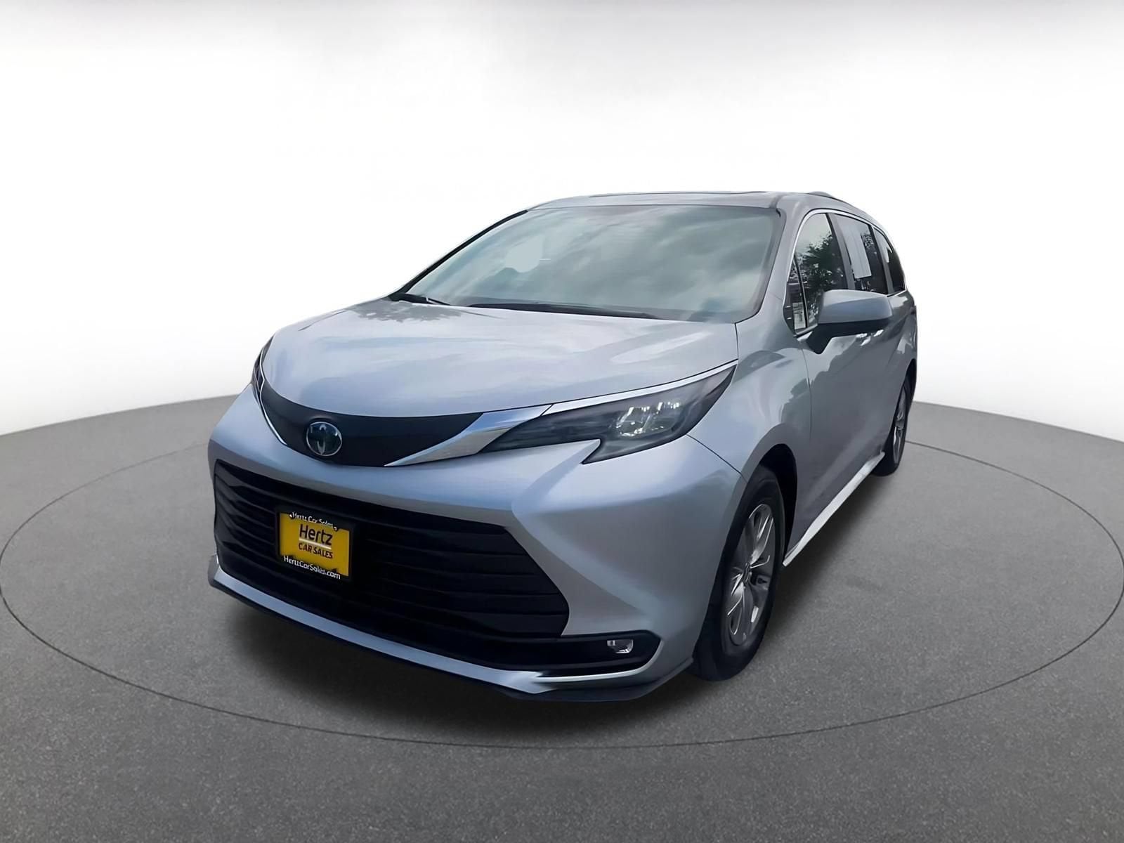 Thumbnail: 2025 Toyota Sienna - 5