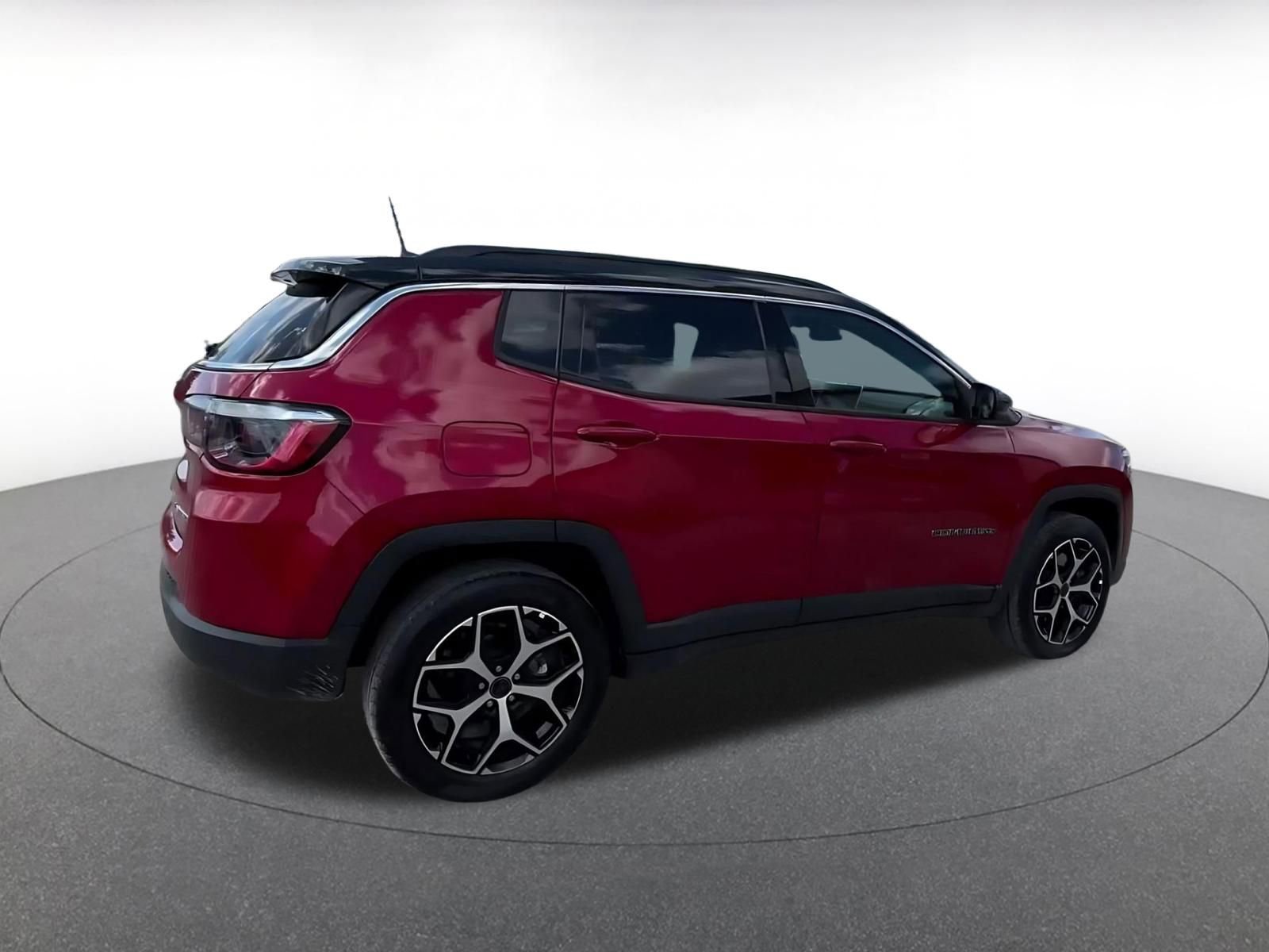 Thumbnail: 2025 Jeep Compass - 14