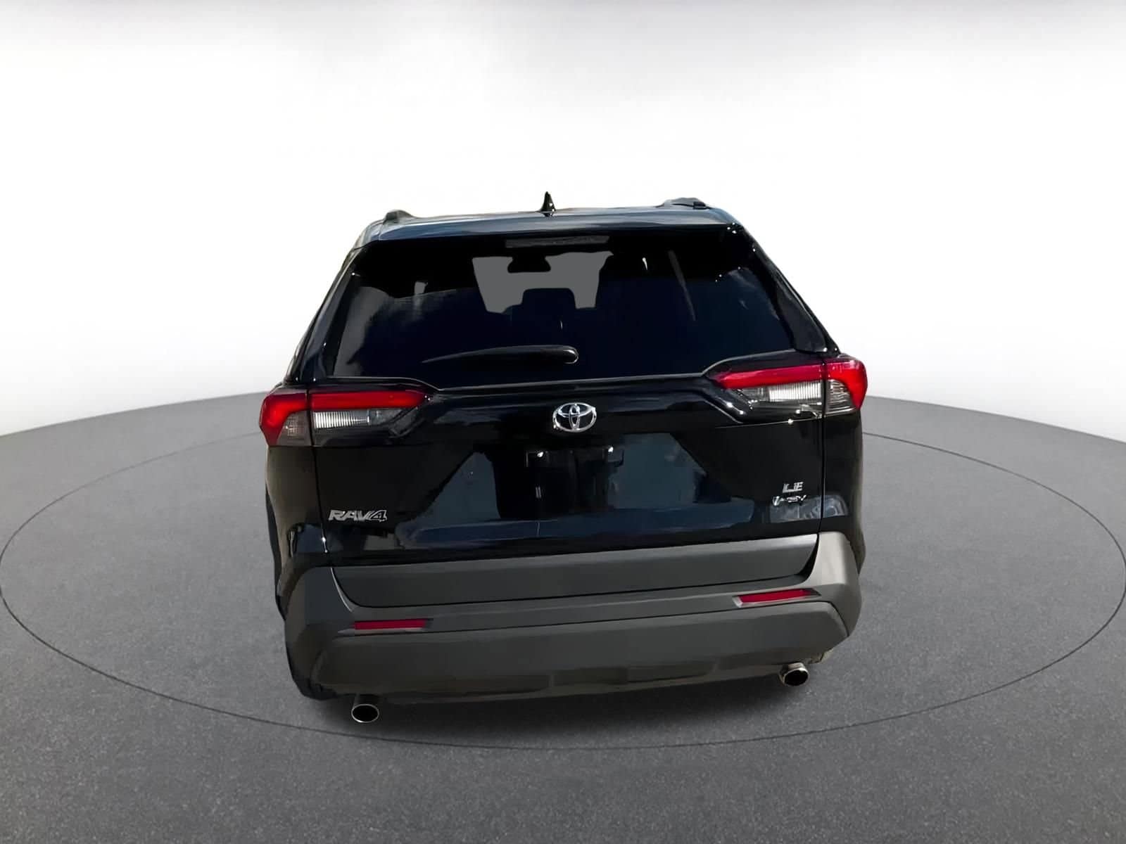 Thumbnail: 2025 Toyota RAV4 - 12