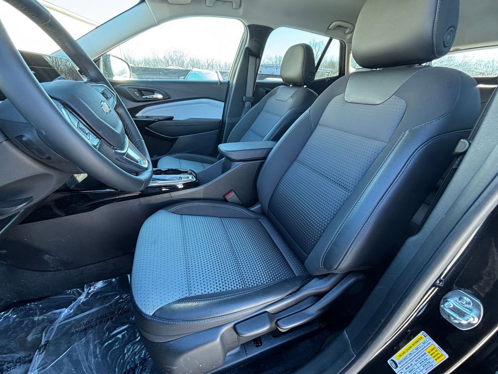 Thumbnail: 2025 Chevrolet Trax - 27