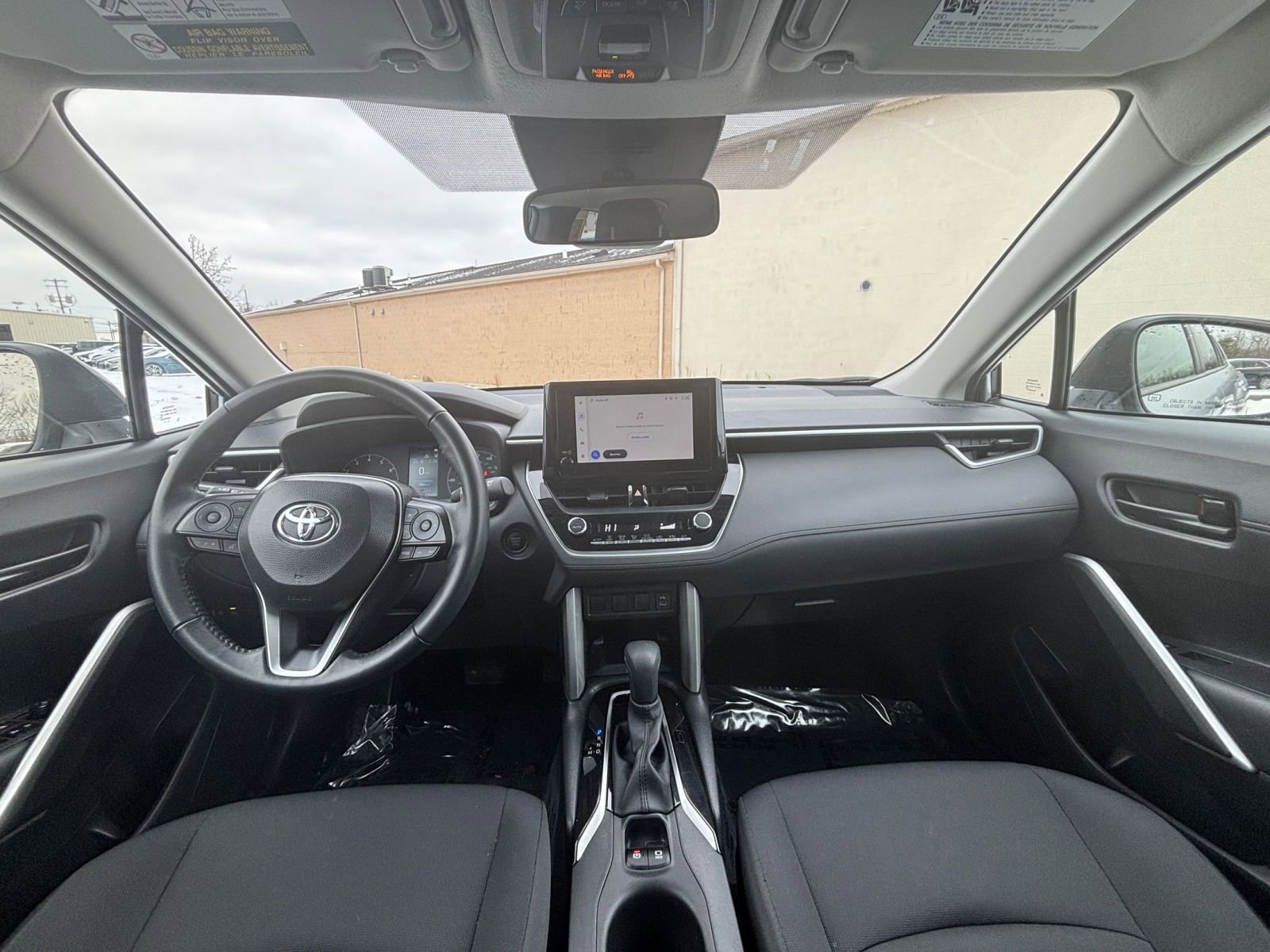 Thumbnail: 2025 Toyota Corolla Cross - 31